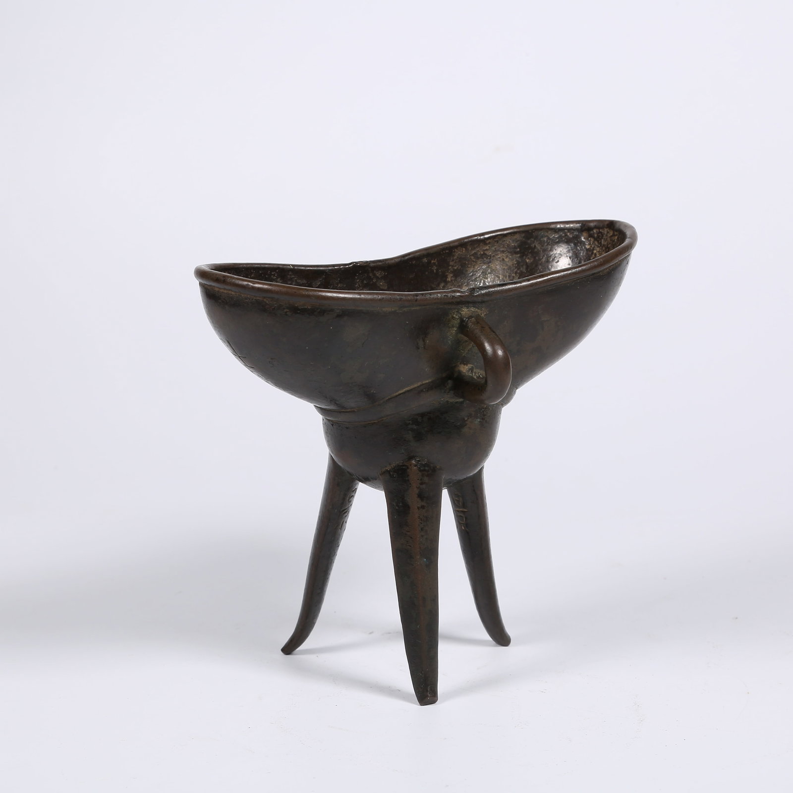 A BRONZE JUE CUP (1 of 9)