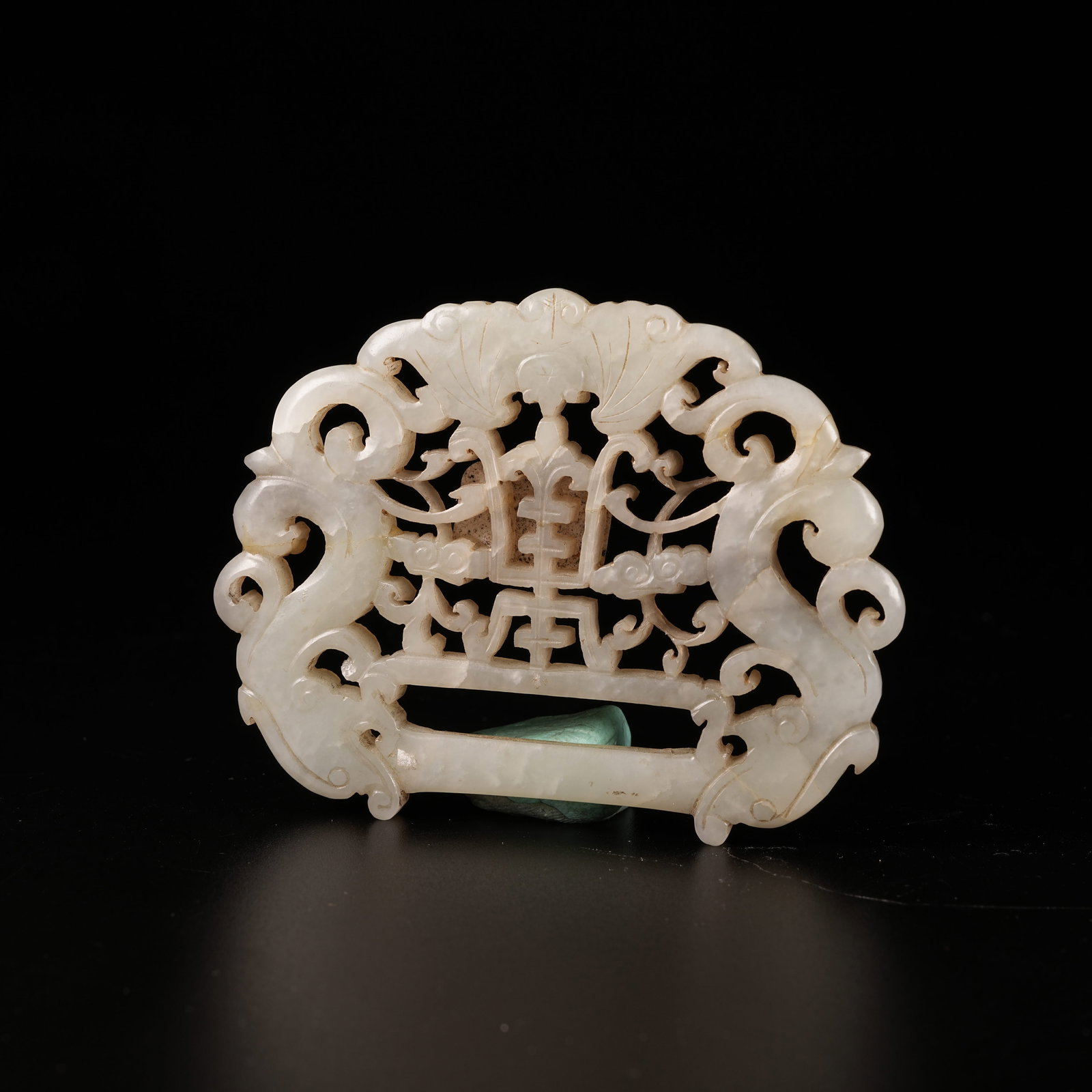 A HETIAN JADE DOUBLE-DRAGON LONGEVITY PATTERN LOCK (1 of 7)