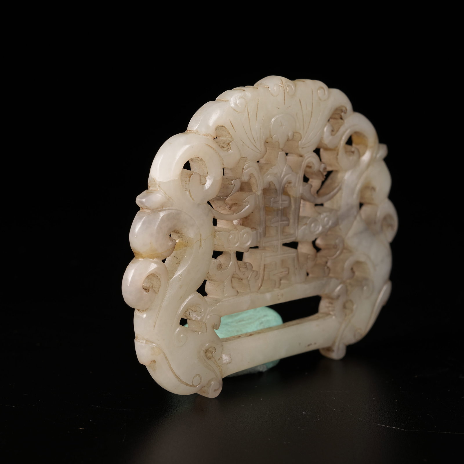 A HETIAN JADE DOUBLE-DRAGON LONGEVITY PATTERN LOCK - 4