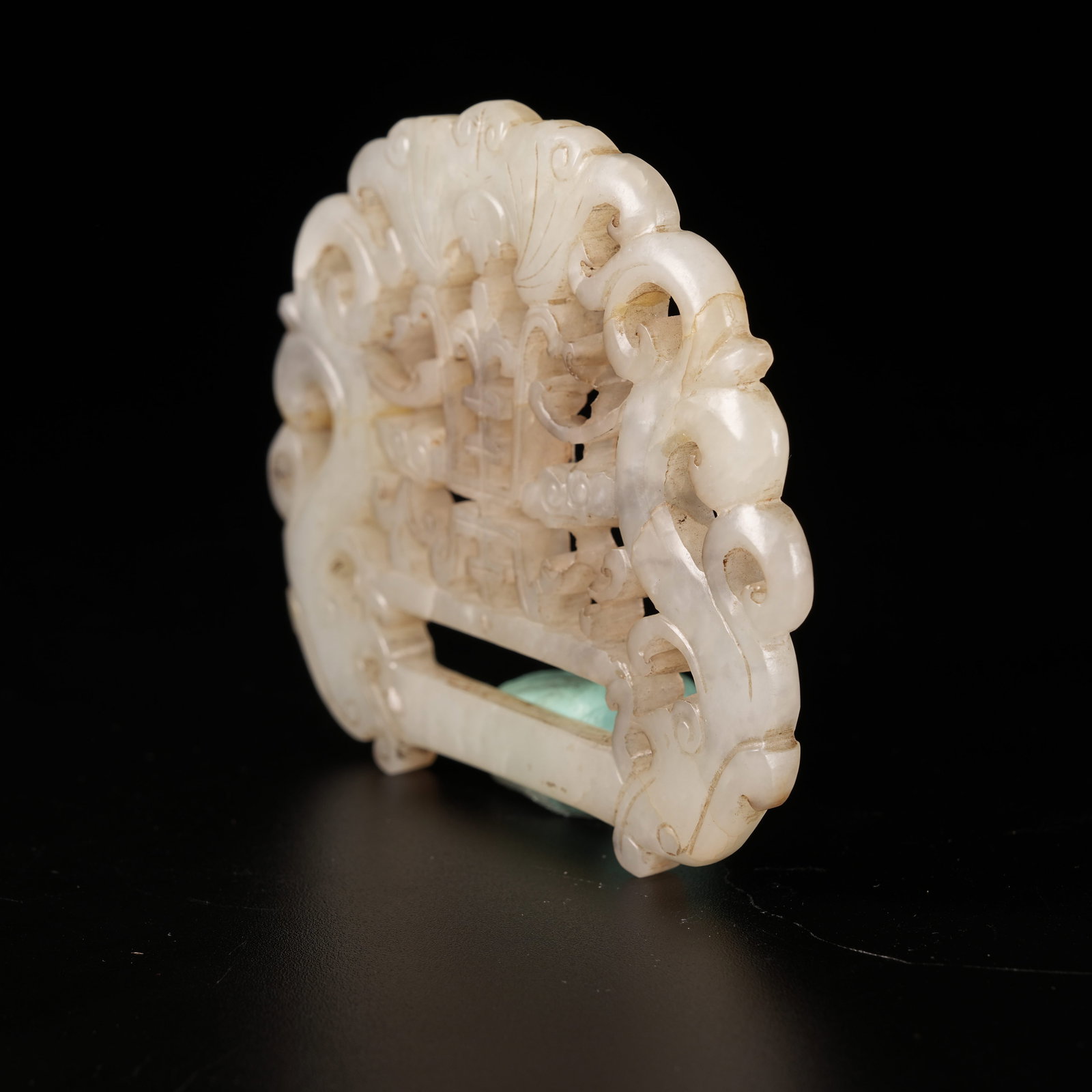 A HETIAN JADE DOUBLE-DRAGON LONGEVITY PATTERN LOCK - 5