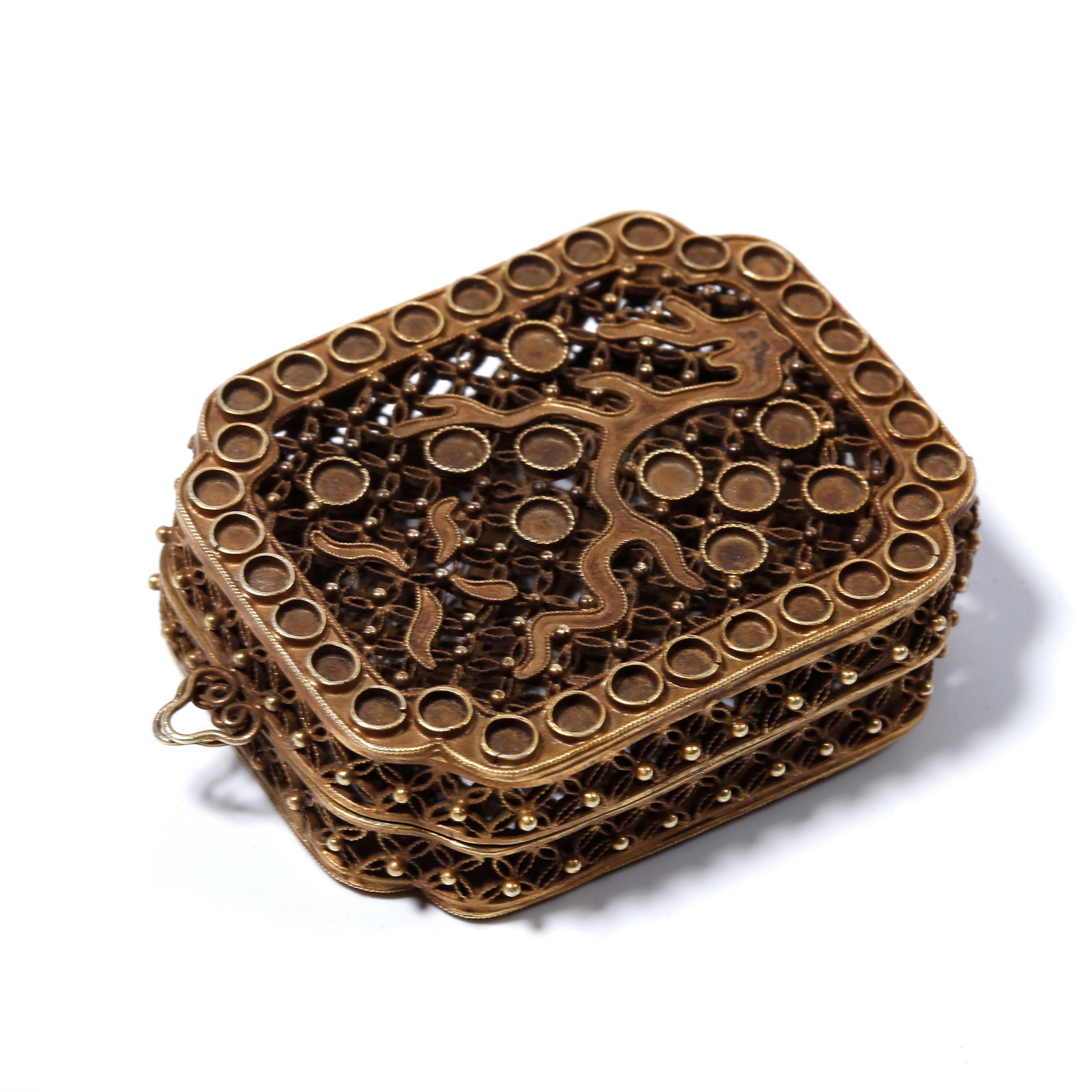 A GILT BRONZE INCENSE BOX (1 of 9)