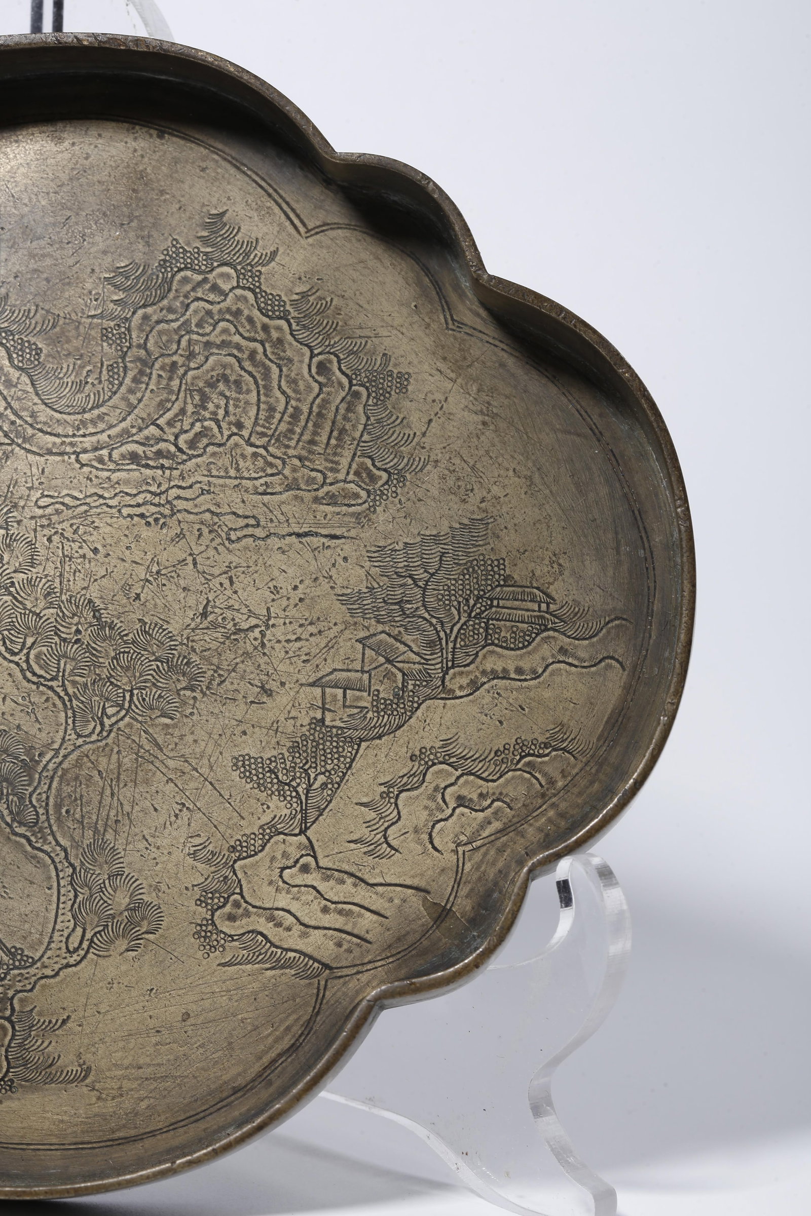 A BRONZE LANDSCAPE-PATTERNED PLATE - 4