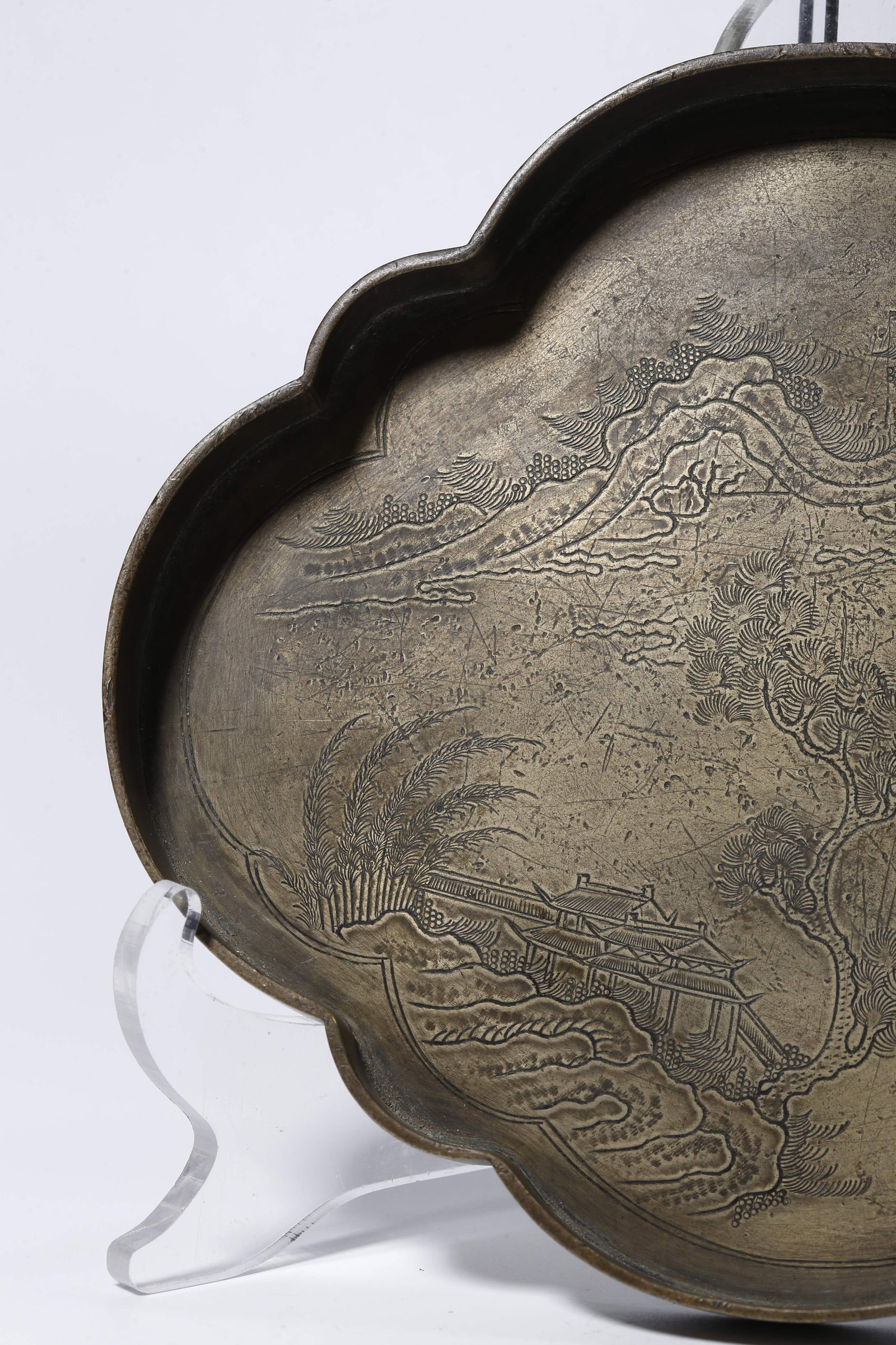 A BRONZE LANDSCAPE-PATTERNED PLATE - 5