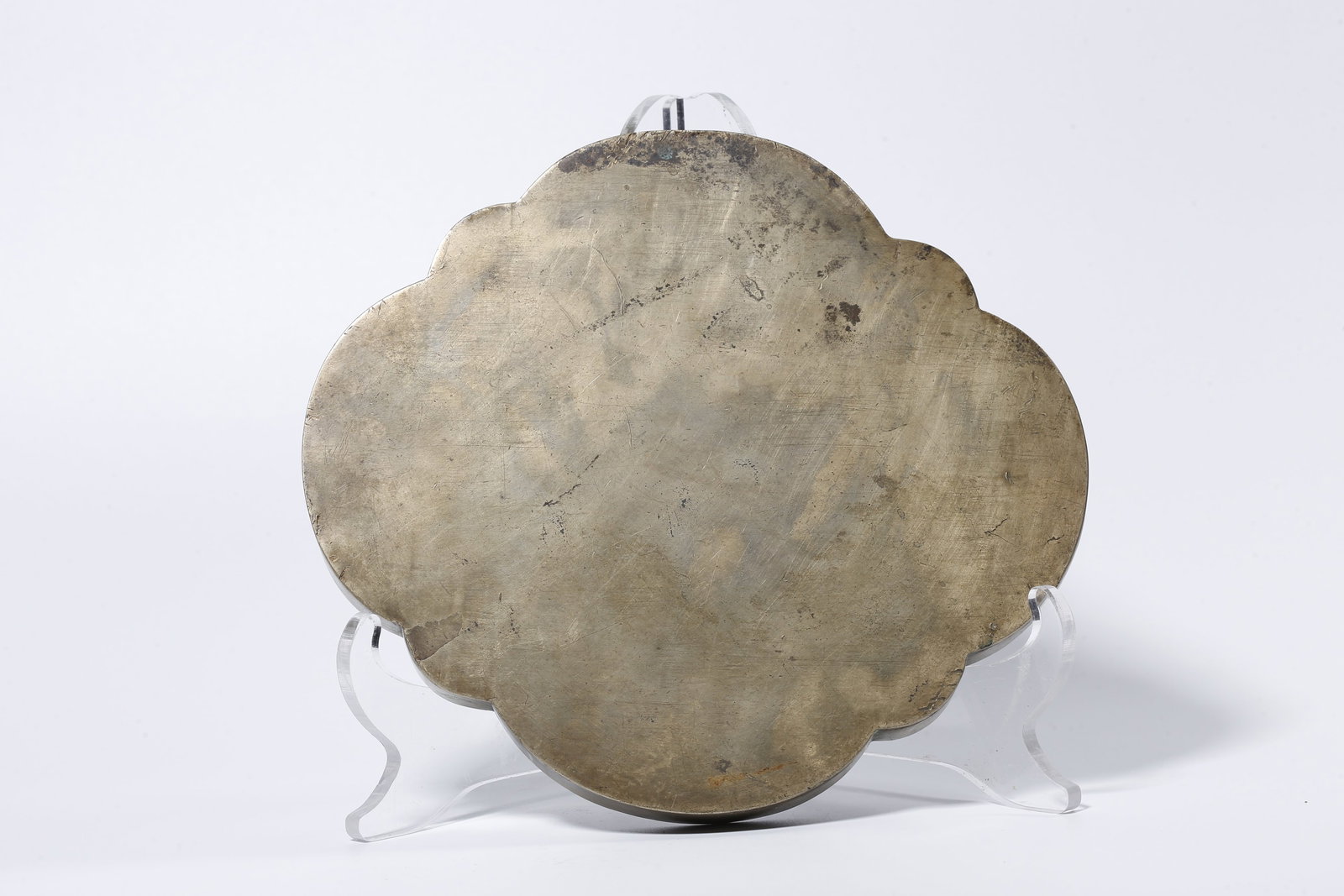 A BRONZE LANDSCAPE-PATTERNED PLATE - 9