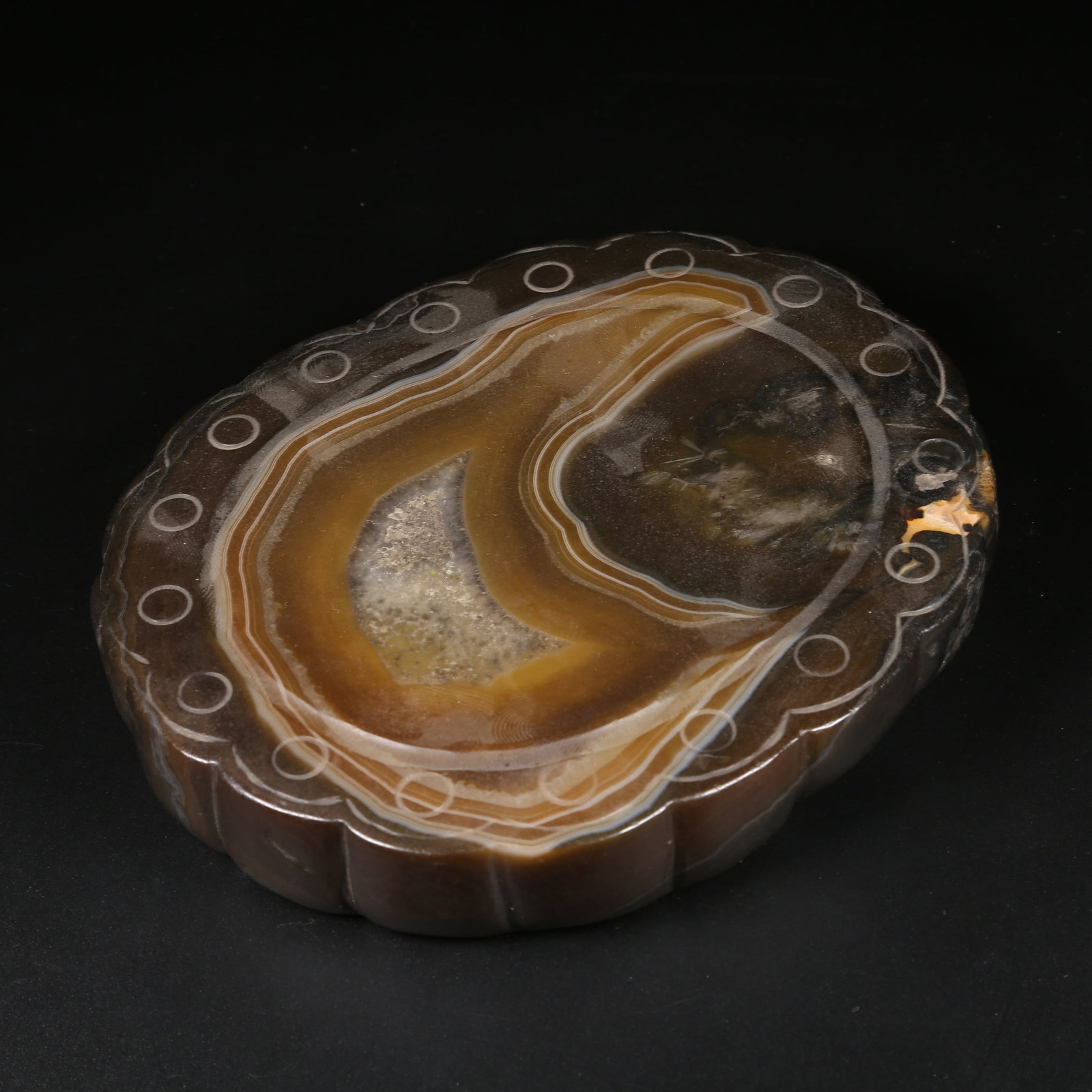 A AGATE INKSTONE (1 of 8)