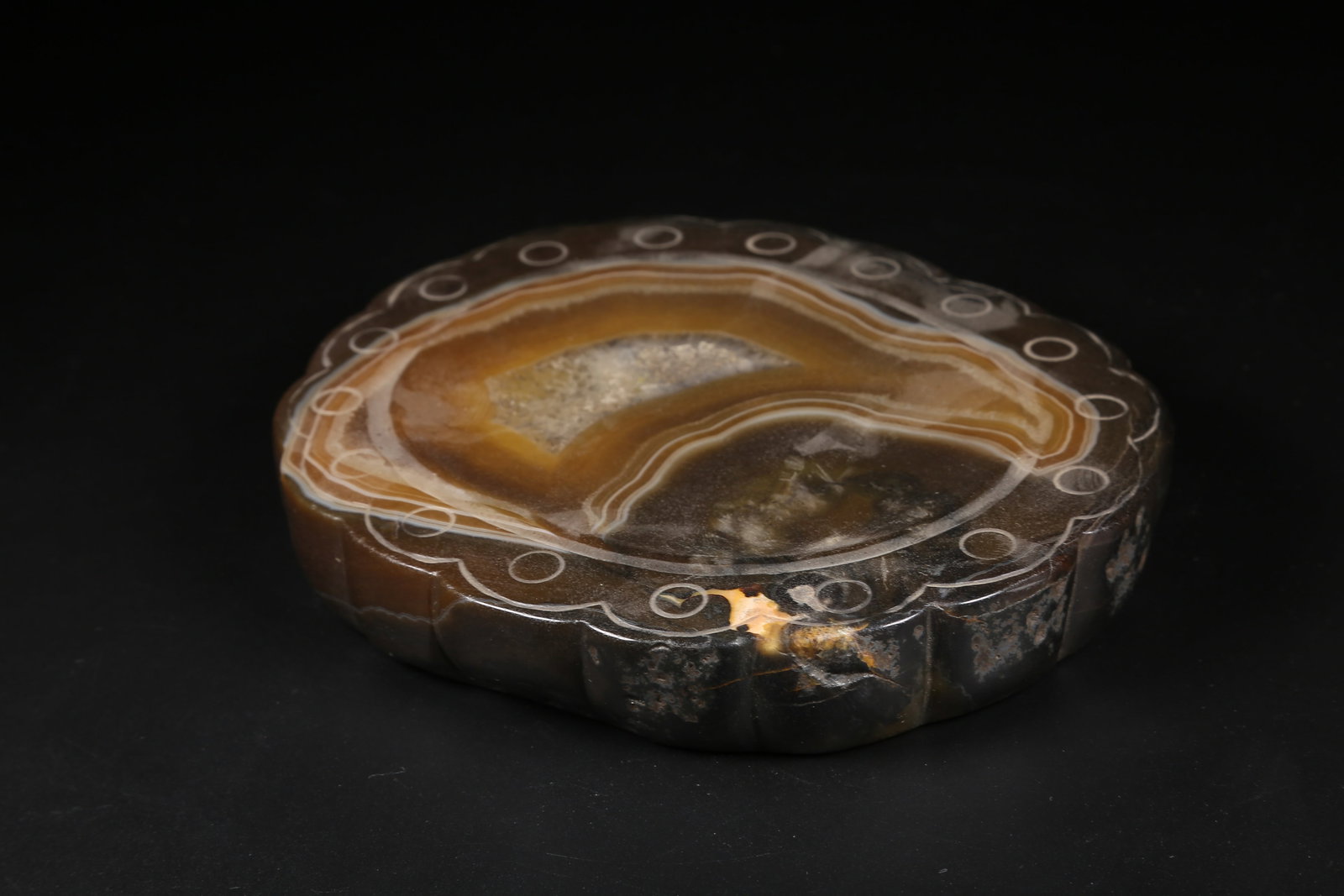 A AGATE INKSTONE - 2