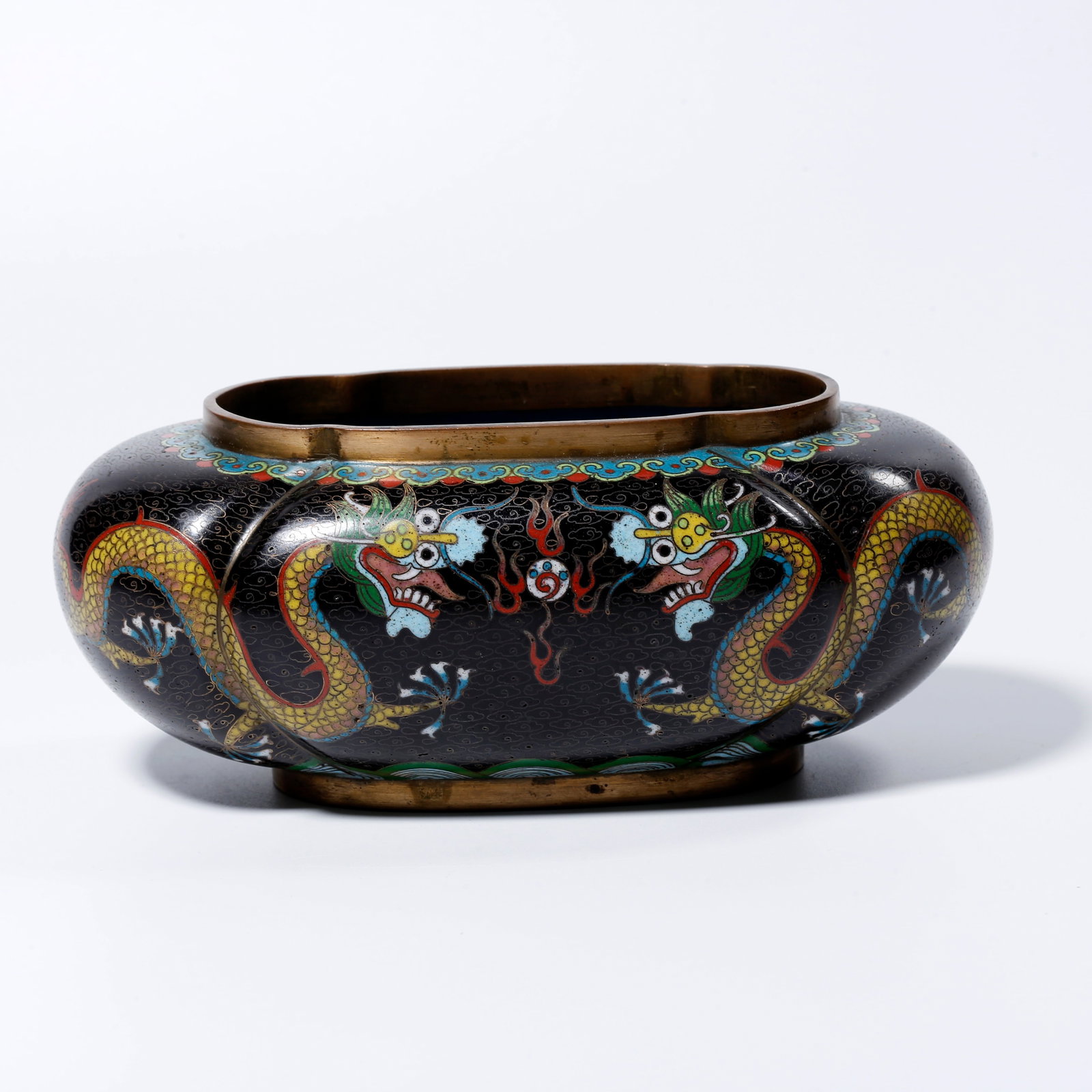 A BRONZE CLOISONNÉ DRAGON-PATTERNED WASH BASIN (1 of 9)