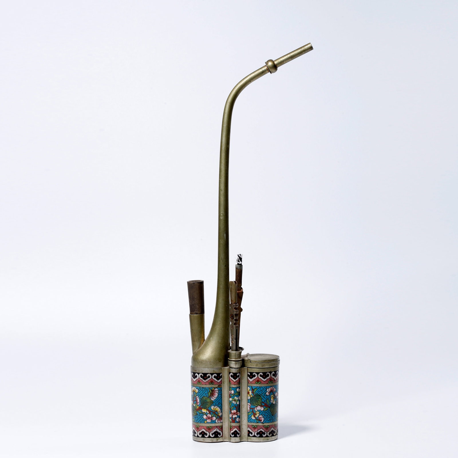 A BRONZE CLOISONNÉ WATER PIPE WITH FLORAL PATTERN (1 of 9)
