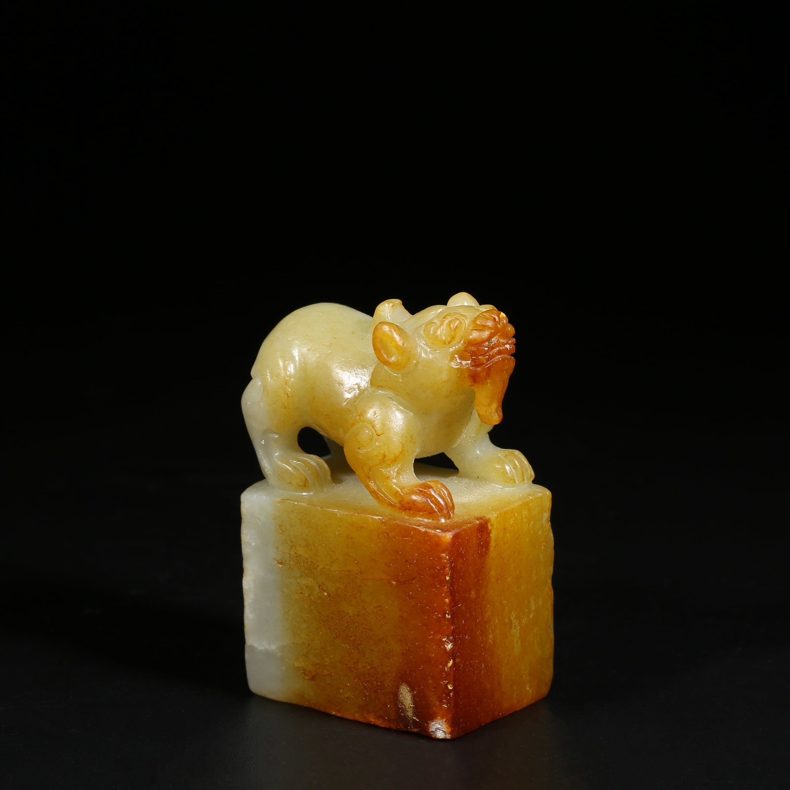 A HETIAN JADE SEAL WITH BEAST-FACE KNOB (1 of 8)