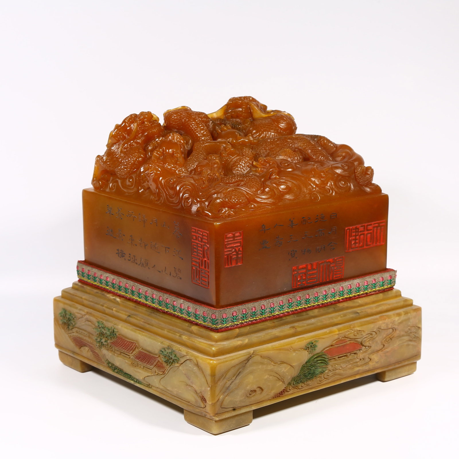 A SHOUSHAN STONE LARGE SEAL WITH DRAGON-SHAPED KNOB: Shoushan stone large seal with dragon-shaped knob