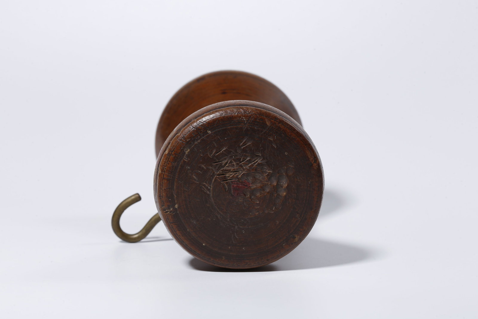 A BOXWOOD CARVED HOOK - 4