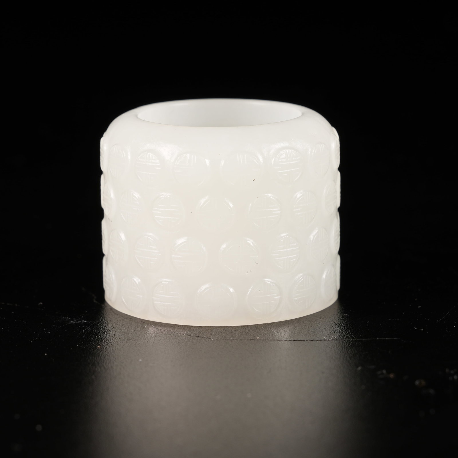 A HETIAN WHITE JADE LONGEVITY PATTERN THUMB RING - 2