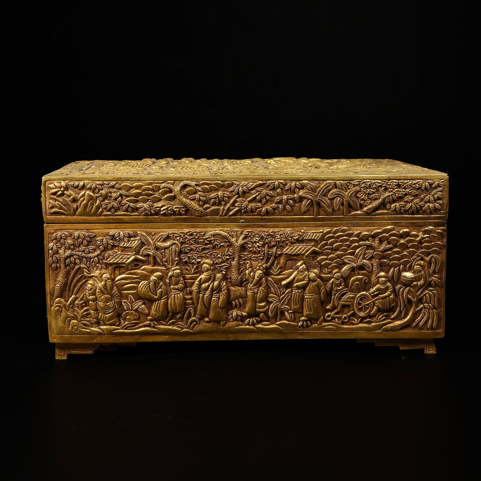 A GILT-BRONZE AND GEM-INLAID COVERED BOX WITH FIGURAL STORY DESIGN: Gilt-Bronze and Gem-Inlaid Covered Box with Figural Story Design