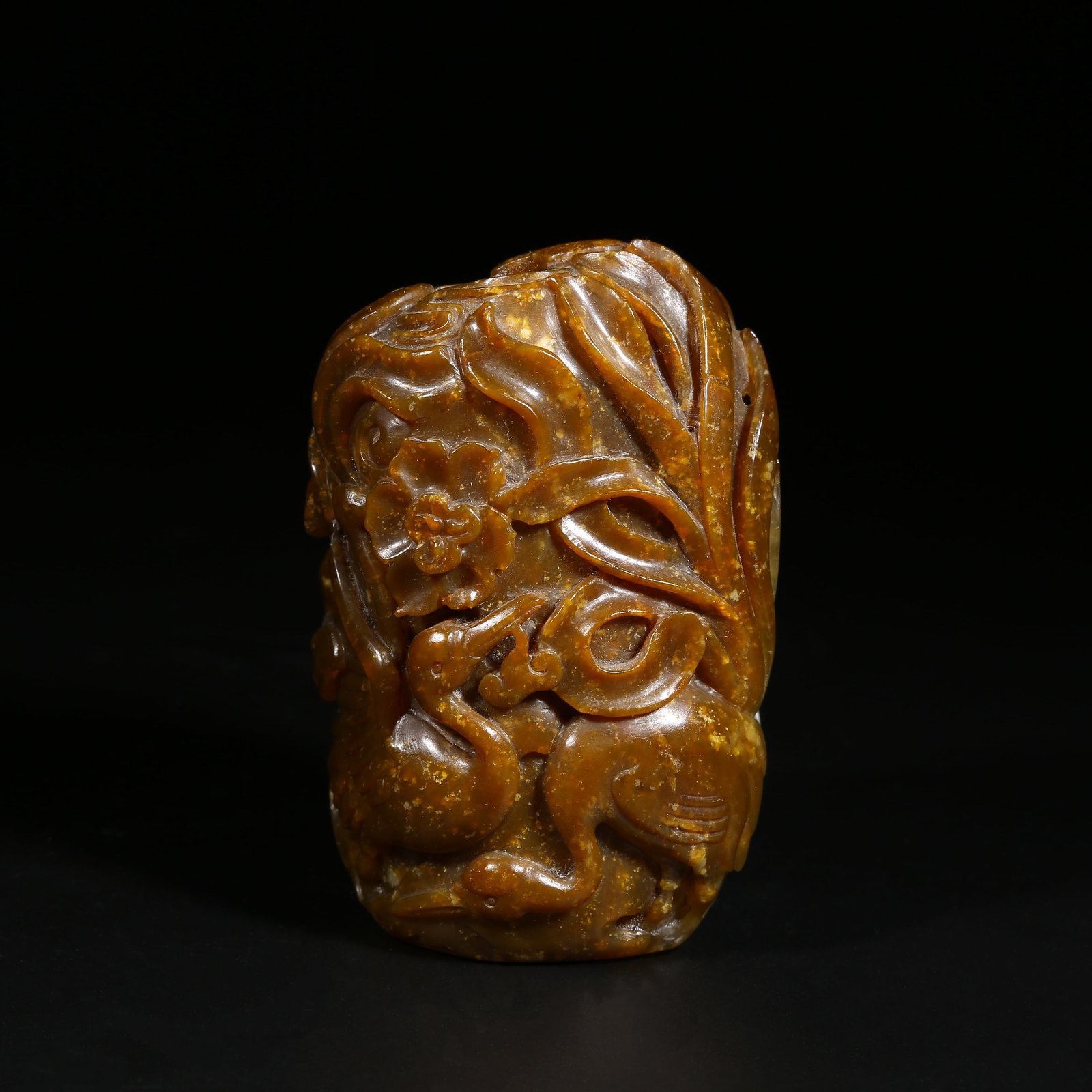 A HETIAN JADE SNUFF BOTTLE WITH FLOWER AND BIRD MOTIF (1 of 10)