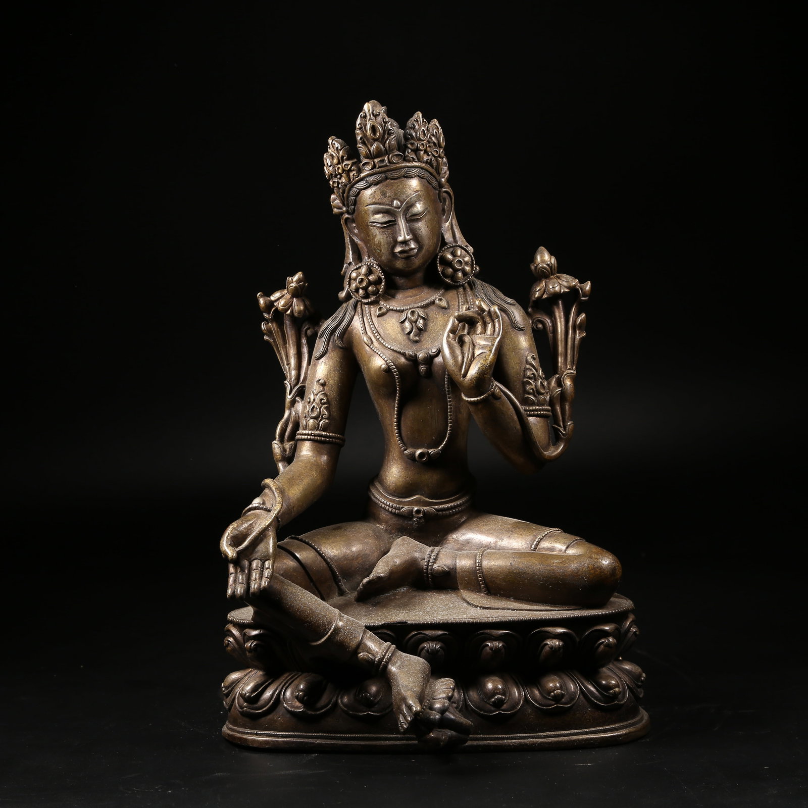 A GILT SILVER GREEN TARA STATUE (1 of 9)