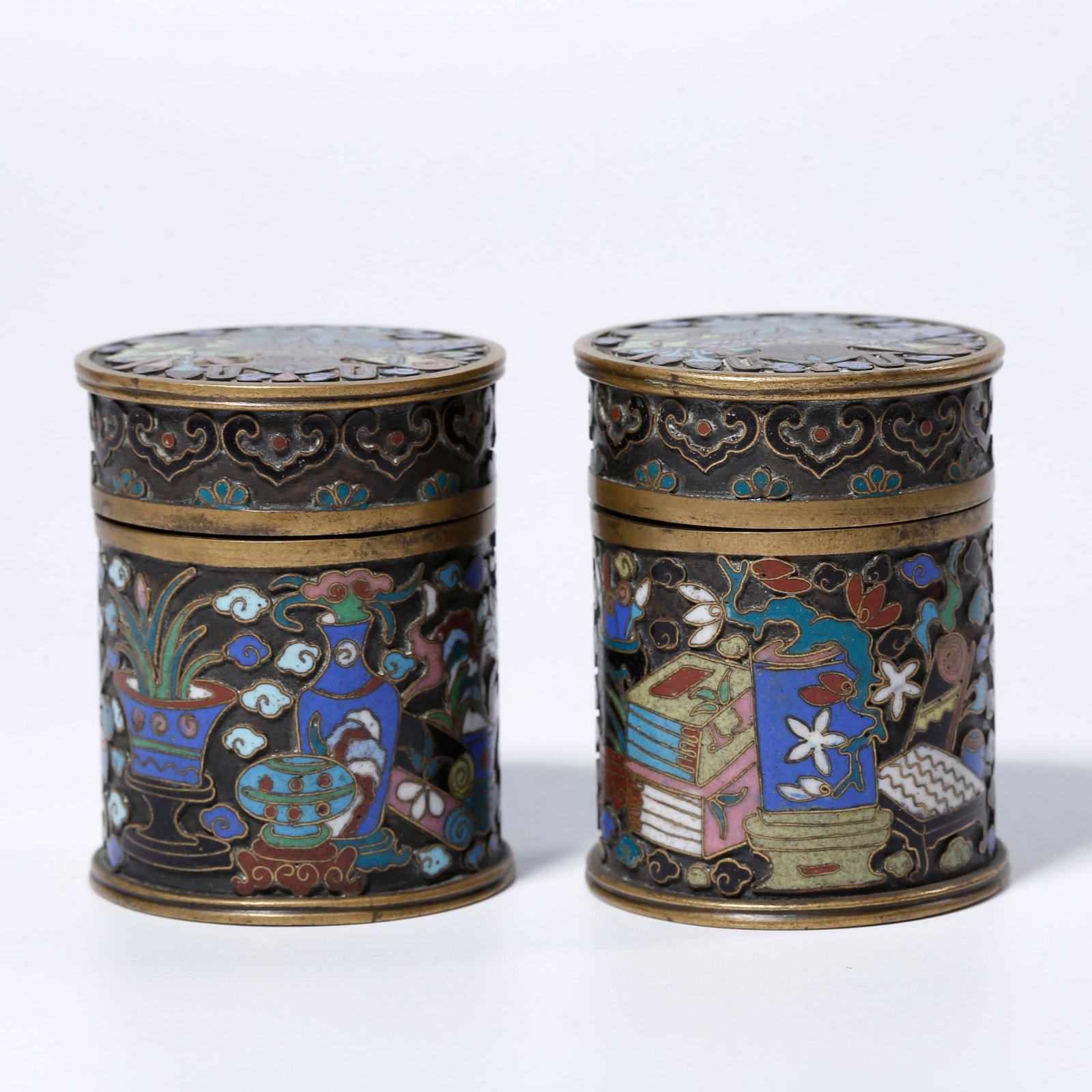 A PAIR OF BRONZE CLOISONNÉ COVERED JARS (1 of 11)