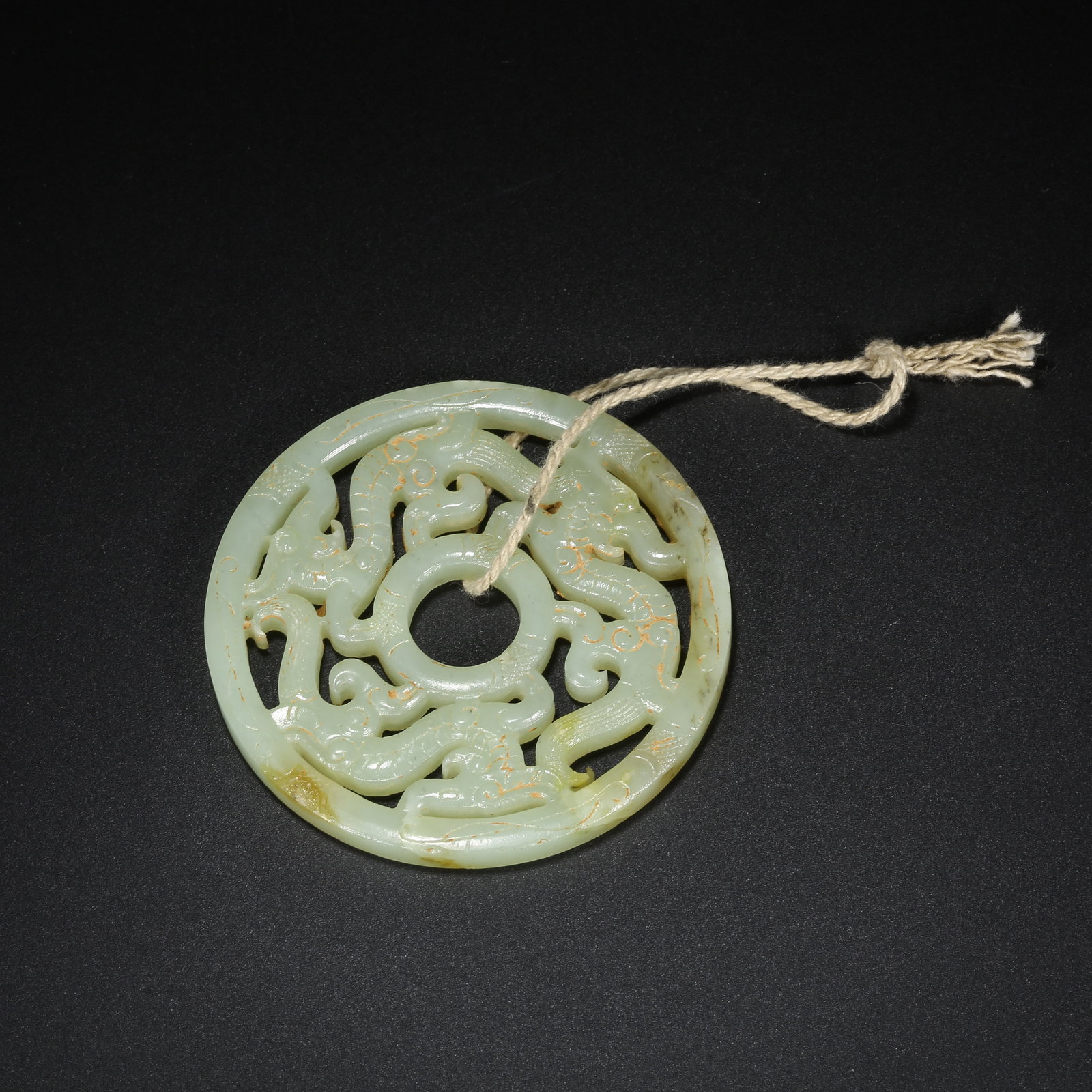 A HETIAN JADE DRAGON PATTERN JADE PENDANT (1 of 7)