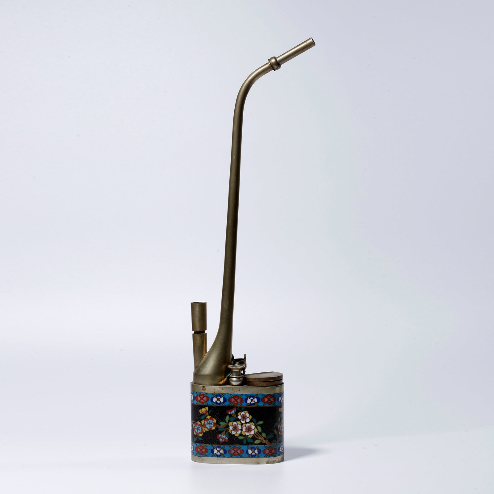 A BRONZE CLOISONNÉ WATER PIPE WITH FLORAL PATTERN (1 of 8)