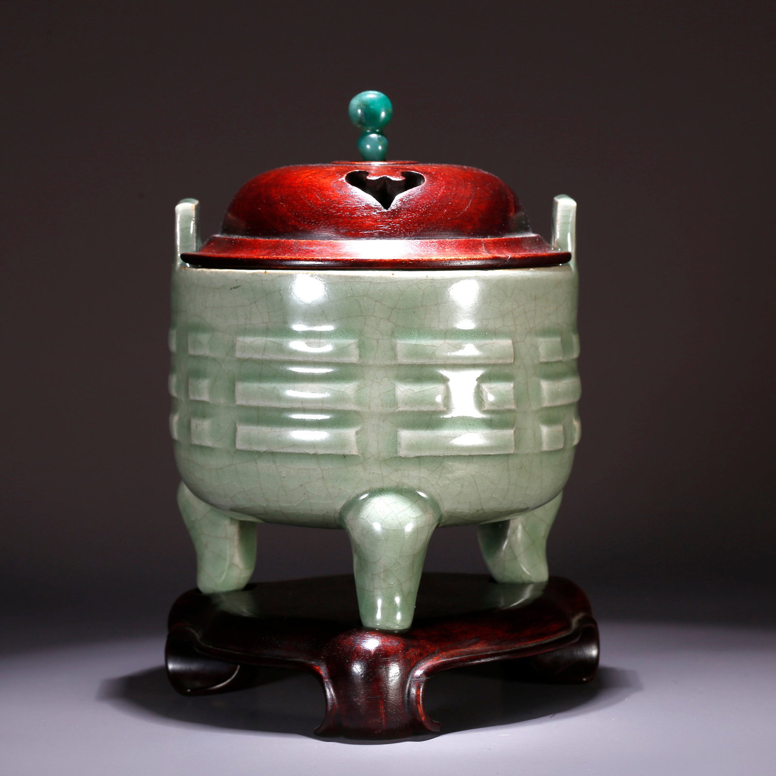 A RU WARE TRIPOD INCENSE BURNER (1 of 8)