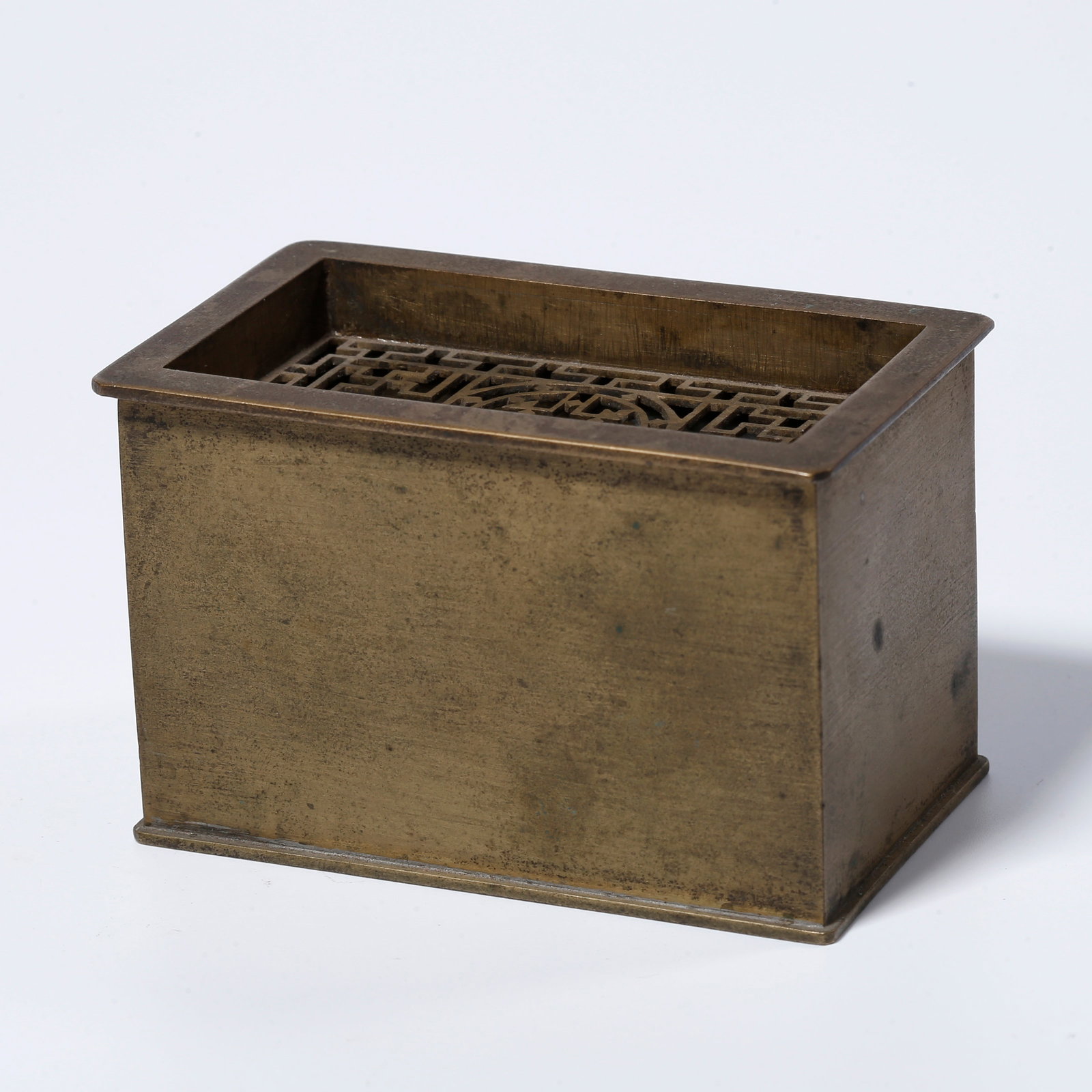 A BRONZE INCENSE BOX (1 of 9)