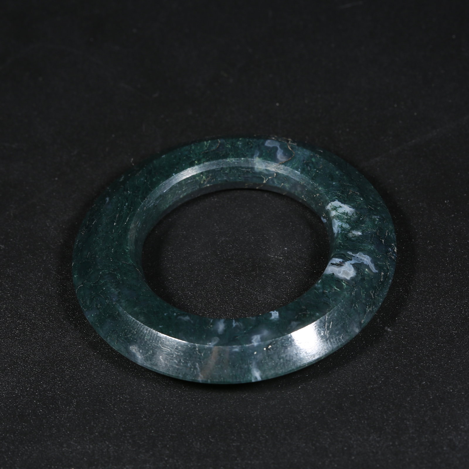 A AQUA-AGATE RING: Aqua-Agate Ring