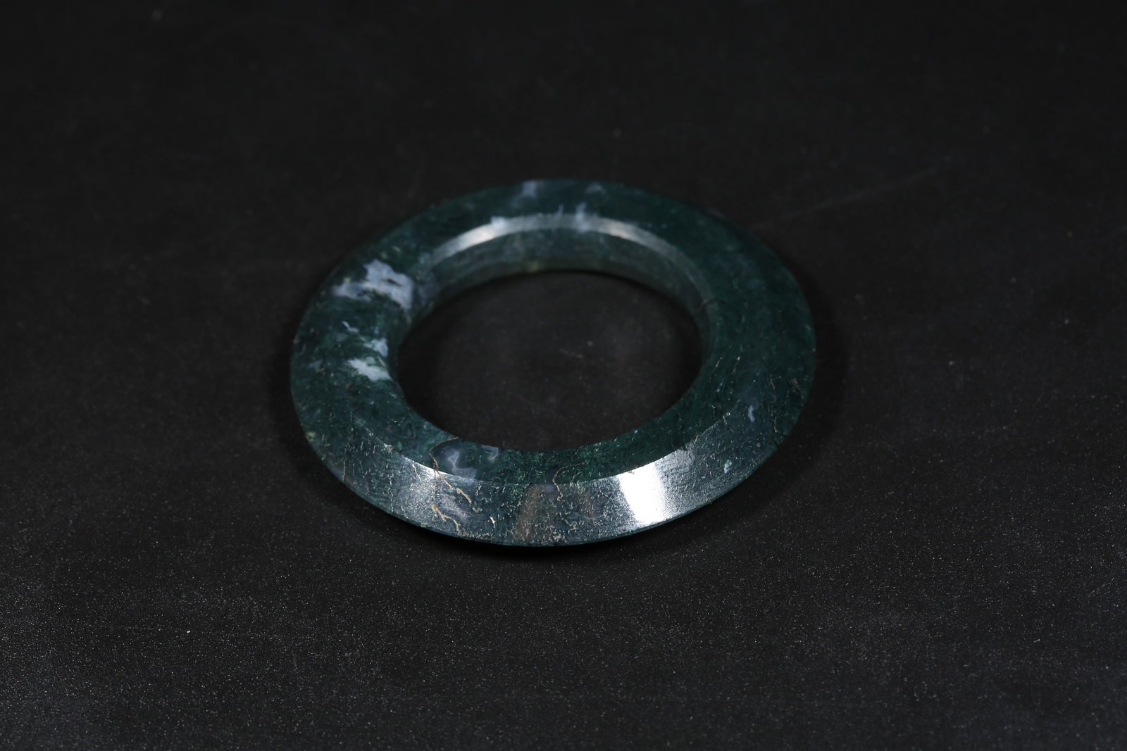 A AQUA-AGATE RING - 5