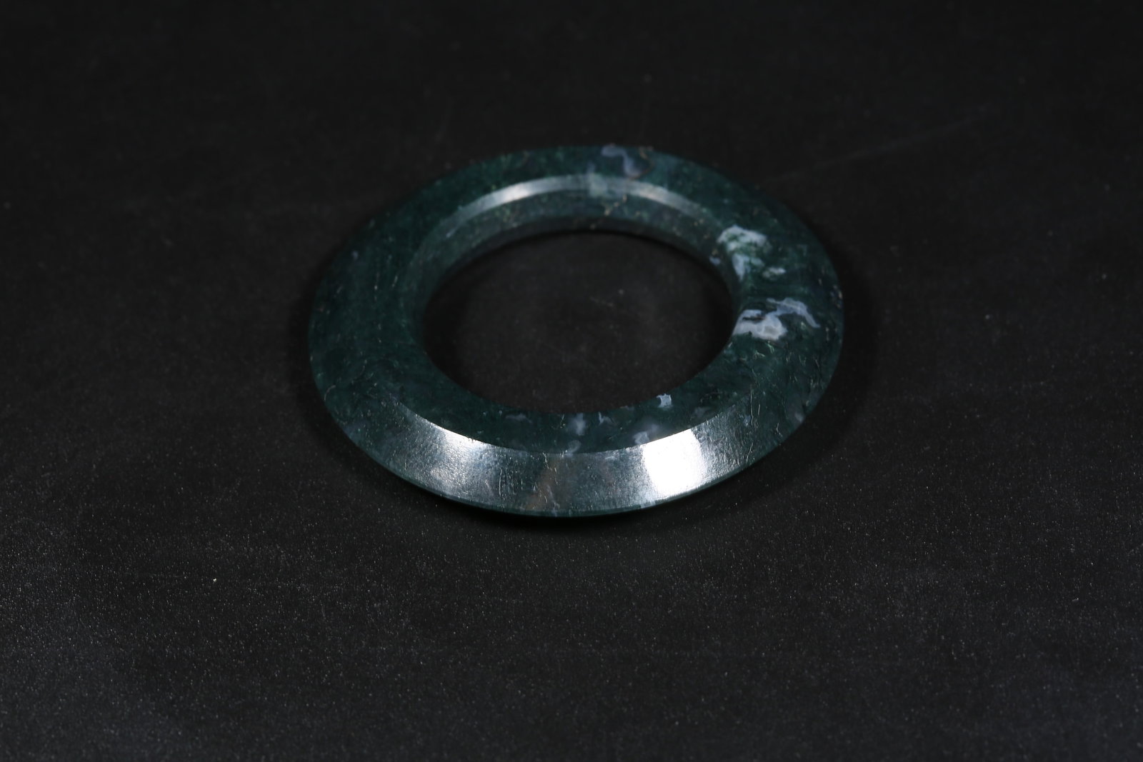 A AQUA-AGATE RING - 7