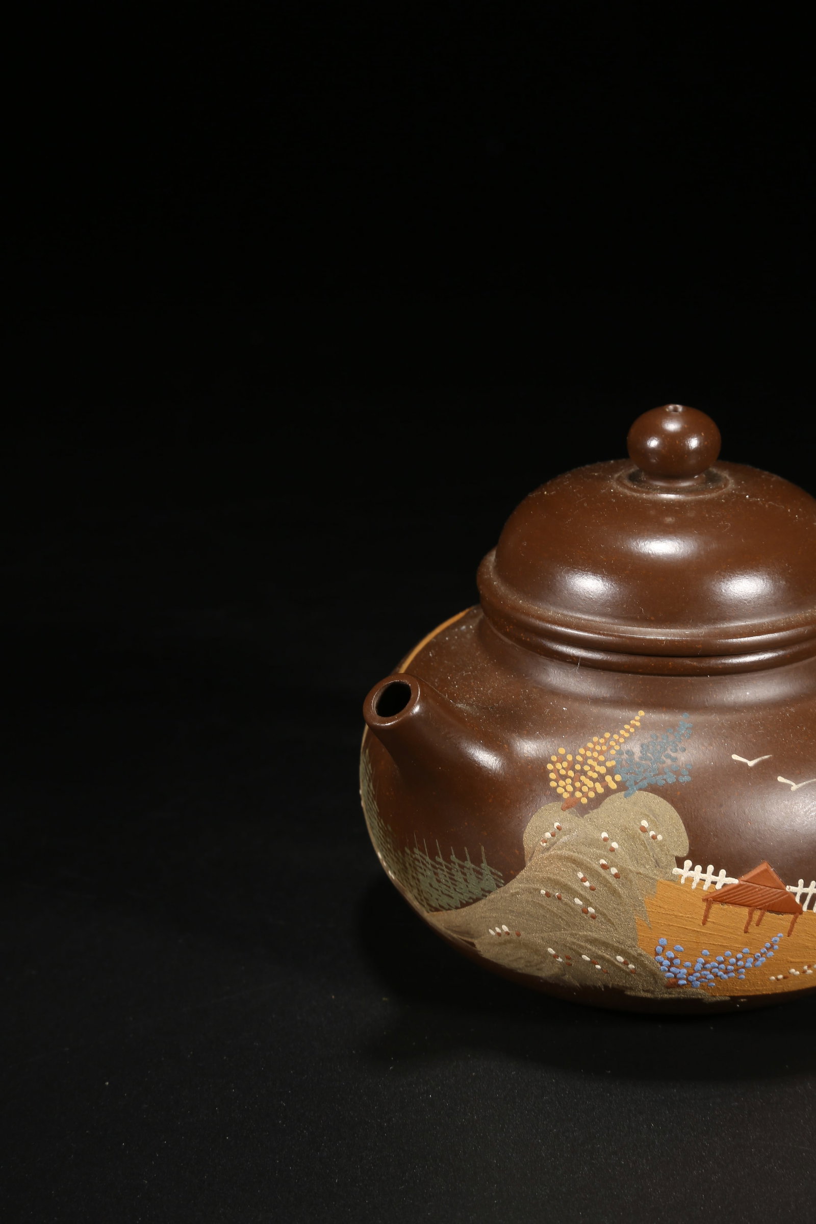 A ZISHA LANDSCAPE PATTERN TEAPOT - 4