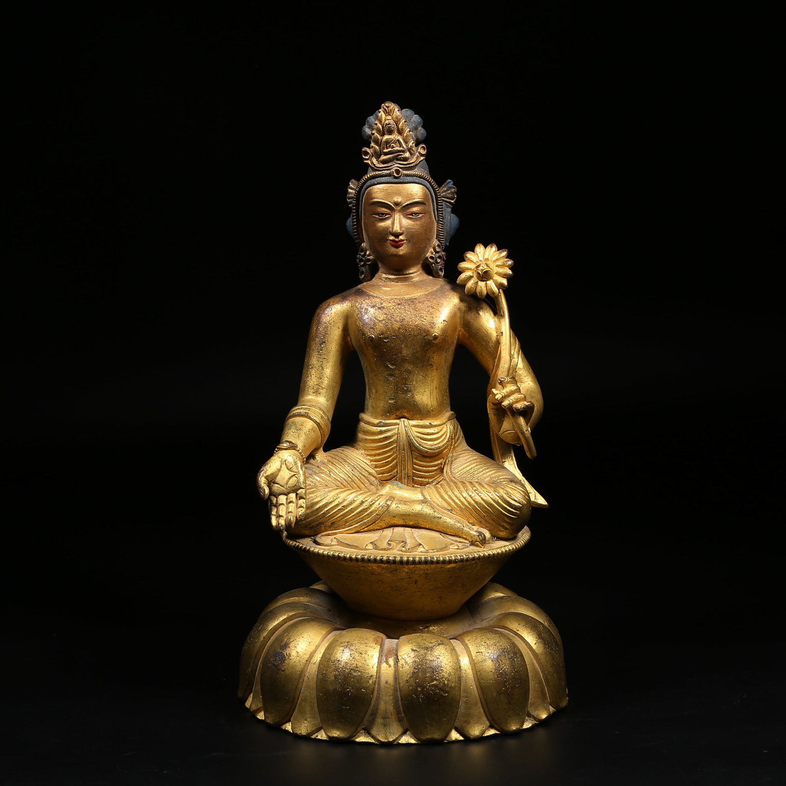 A GILT BRONZE LOTUS-HAND AVALOKITESHVARA STATUE (1 of 9)