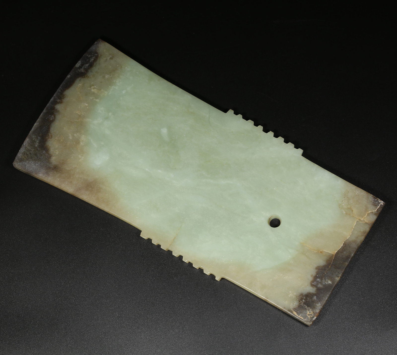 A ARCHAIC JADE YAOZHANG: Archaic Jade Yaozhang