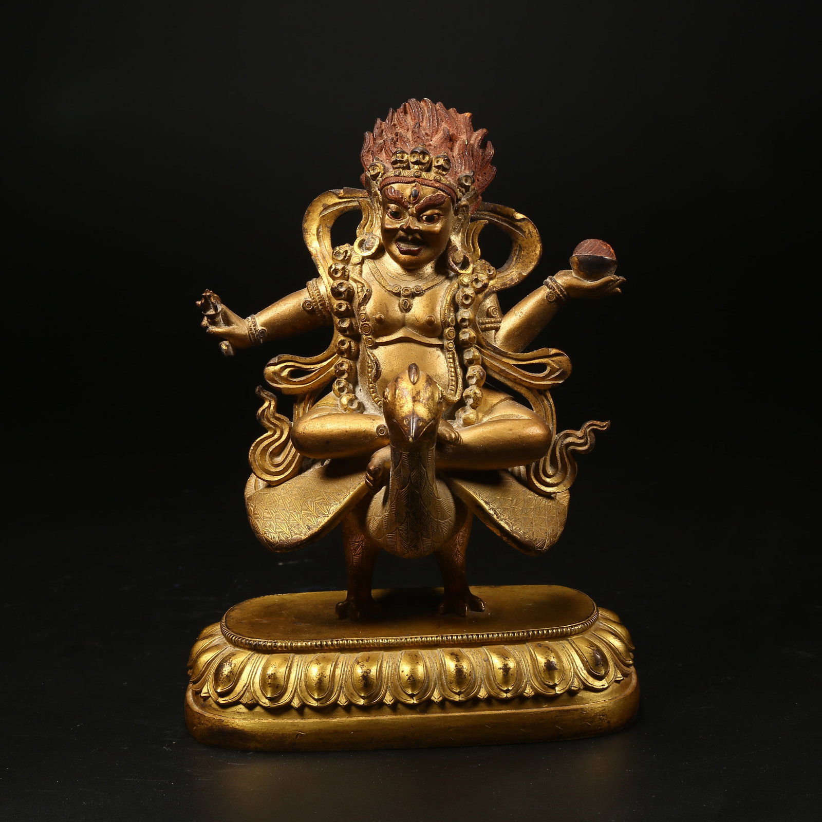 A GILT BRONZE STATUE OF BUDDHA MOTHER (PRAJNAPARAMITA) (1 of 8)