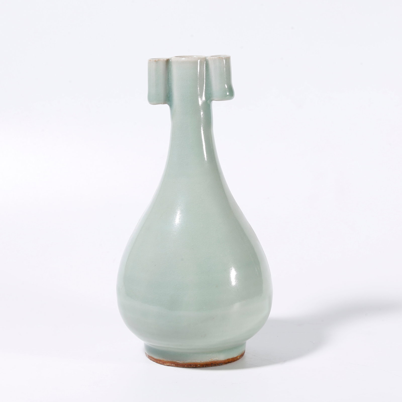 A DOUBLE LUG-HANDLED VASE FROM GUAN KILN (1 of 10)