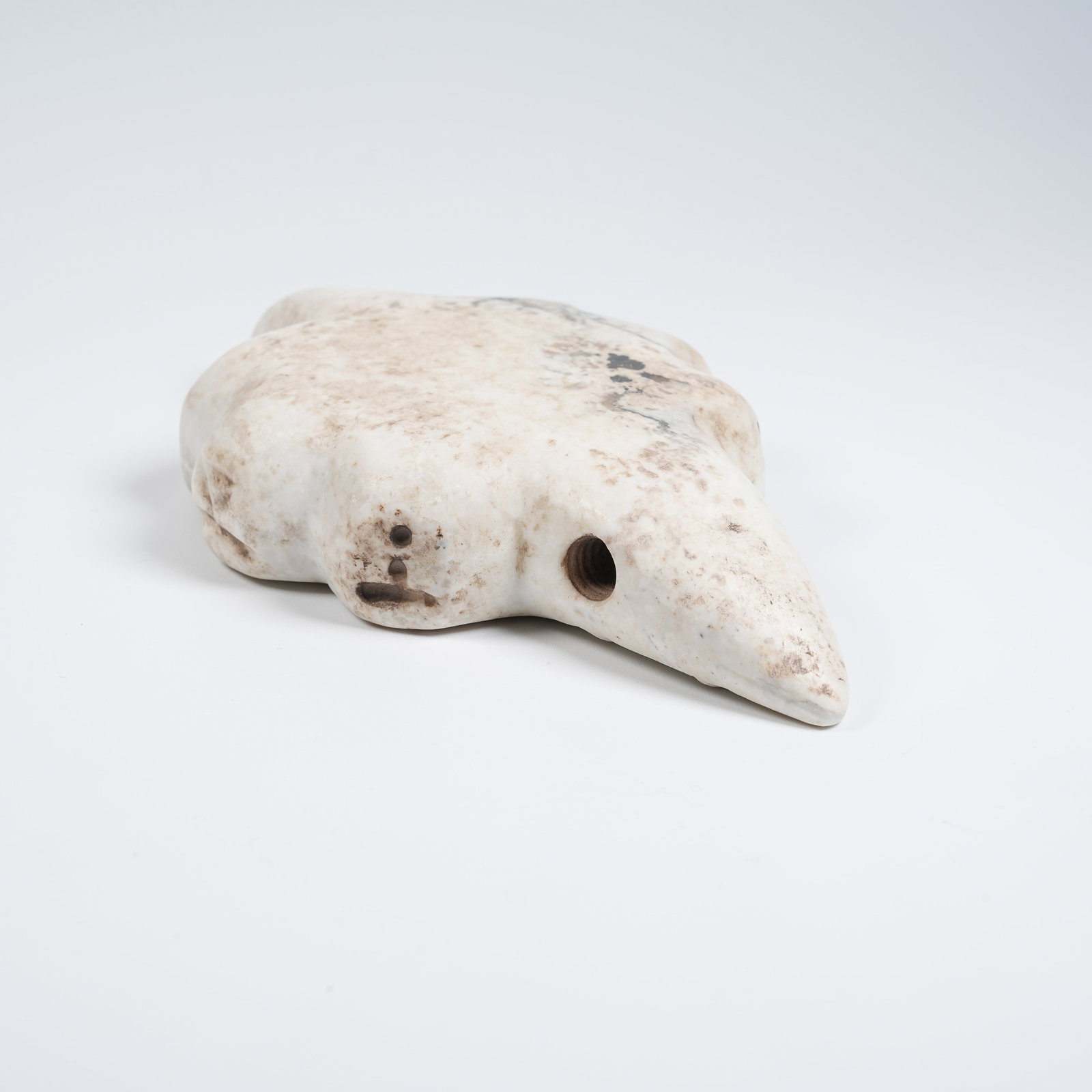 A HONGSHAN CULTURE ARCHAIC JADE POLISHING TOOL (1 of 9)