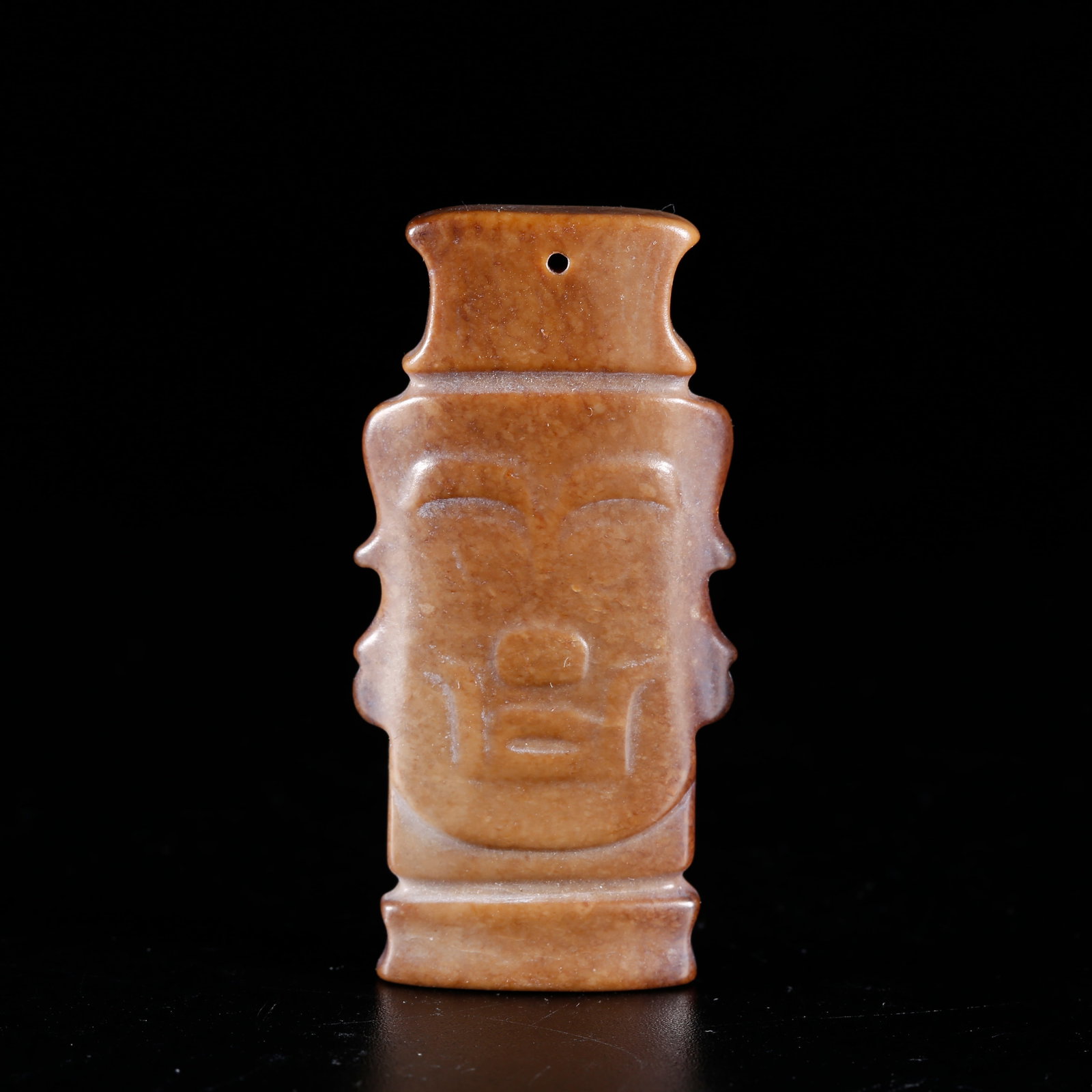A ANCIENT JADE PENDANT CARVED WITH HUMAN FACE PATTERN (1 of 9)