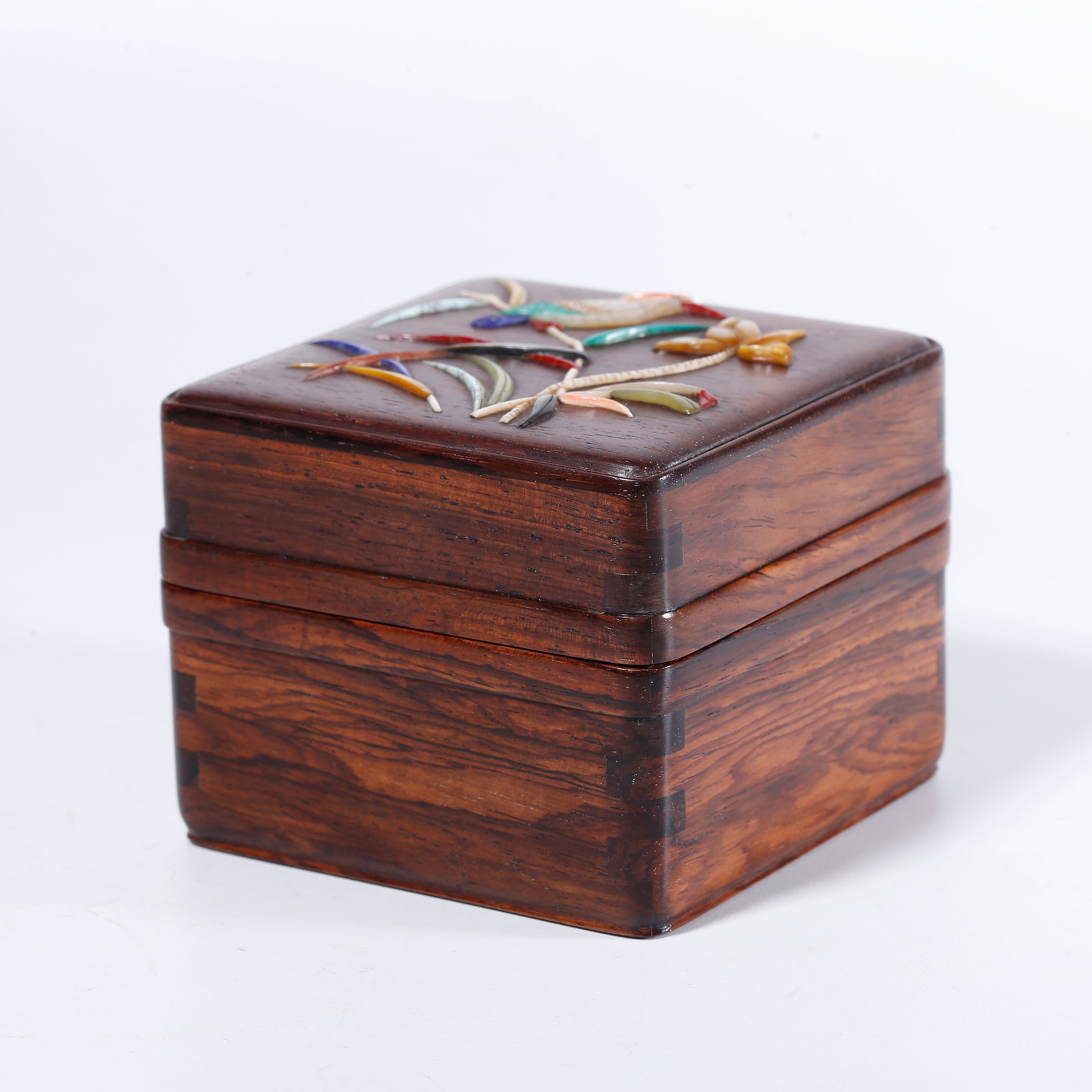 A ZITAN WOOD INLAID "HUNDRED TREASURES" FLOWER-AND-BIRD COVERED BOX (1 of 9)
