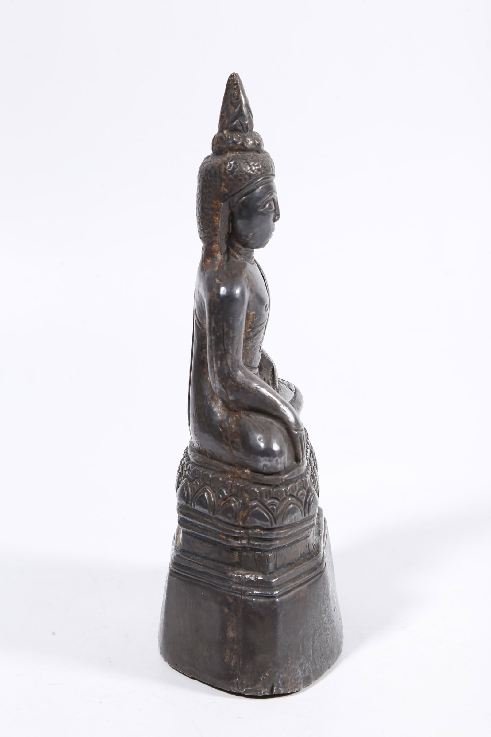 A SILVER BUDDHA STATUE - 8