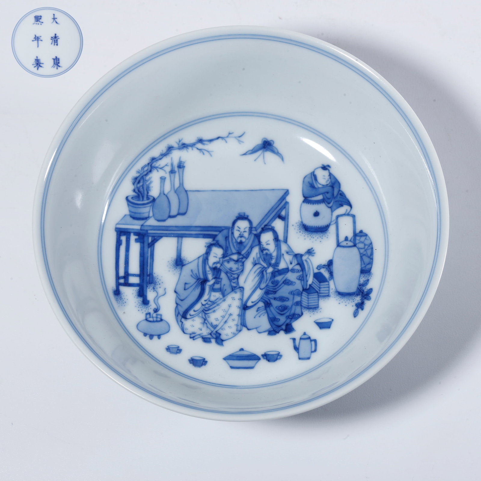 A BLUE-AND-WHITE FIGURAL NARRATIVE PATTERN BOWL: Blue-and-white figural narrative pattern bowl