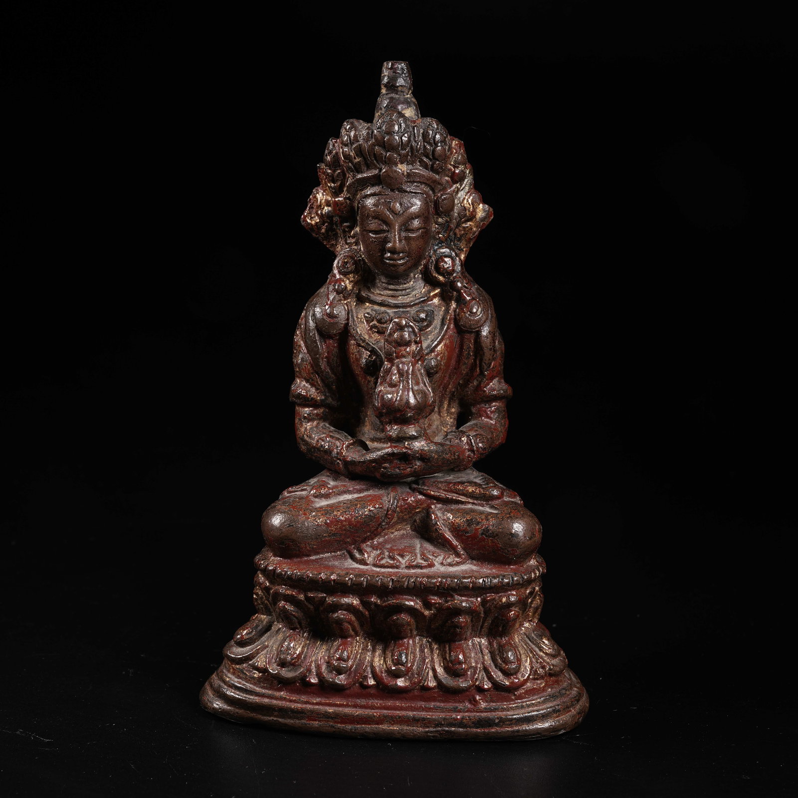 A LACQUERED AND GILT COPPER STATUE OF AMITAYUS BUDDHA (1 of 9)