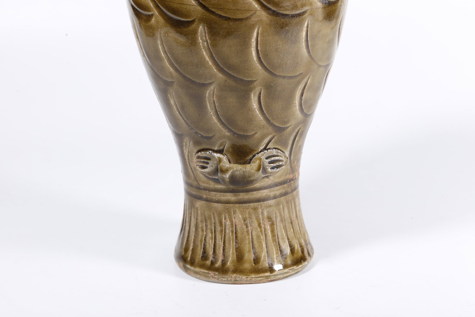 A YAOZHOU WARE STRAP-HANDLED BOTTLE - 8