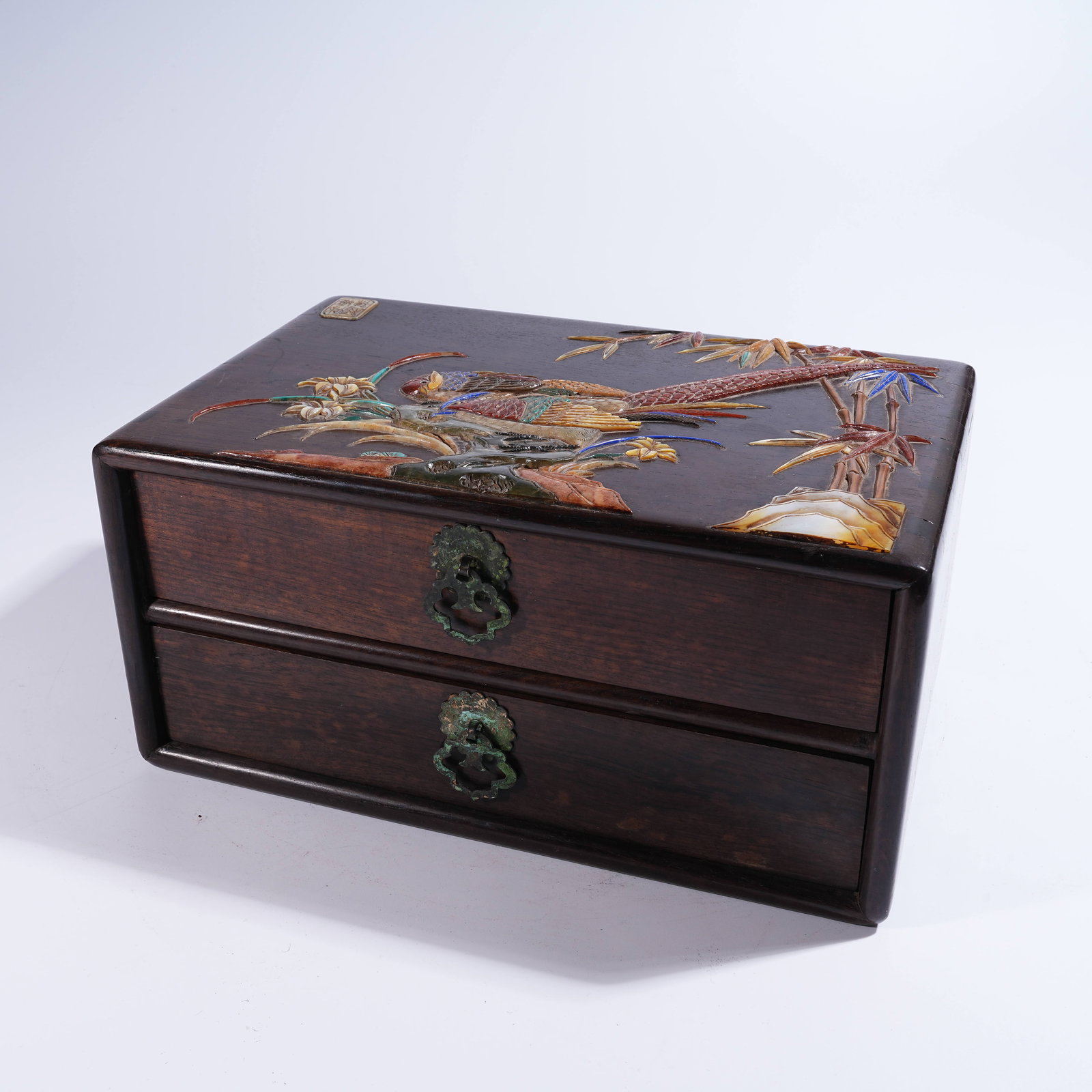A ZITAN COVERED BOX INLAID WITH "HUNDRED TREASURES" DEPICTING FLOWER-AND-BIRD MOTIFS: Zitan Covered Box Inlaid with "Hundred Treasures" Depicting Flower-and-Bird Motifs