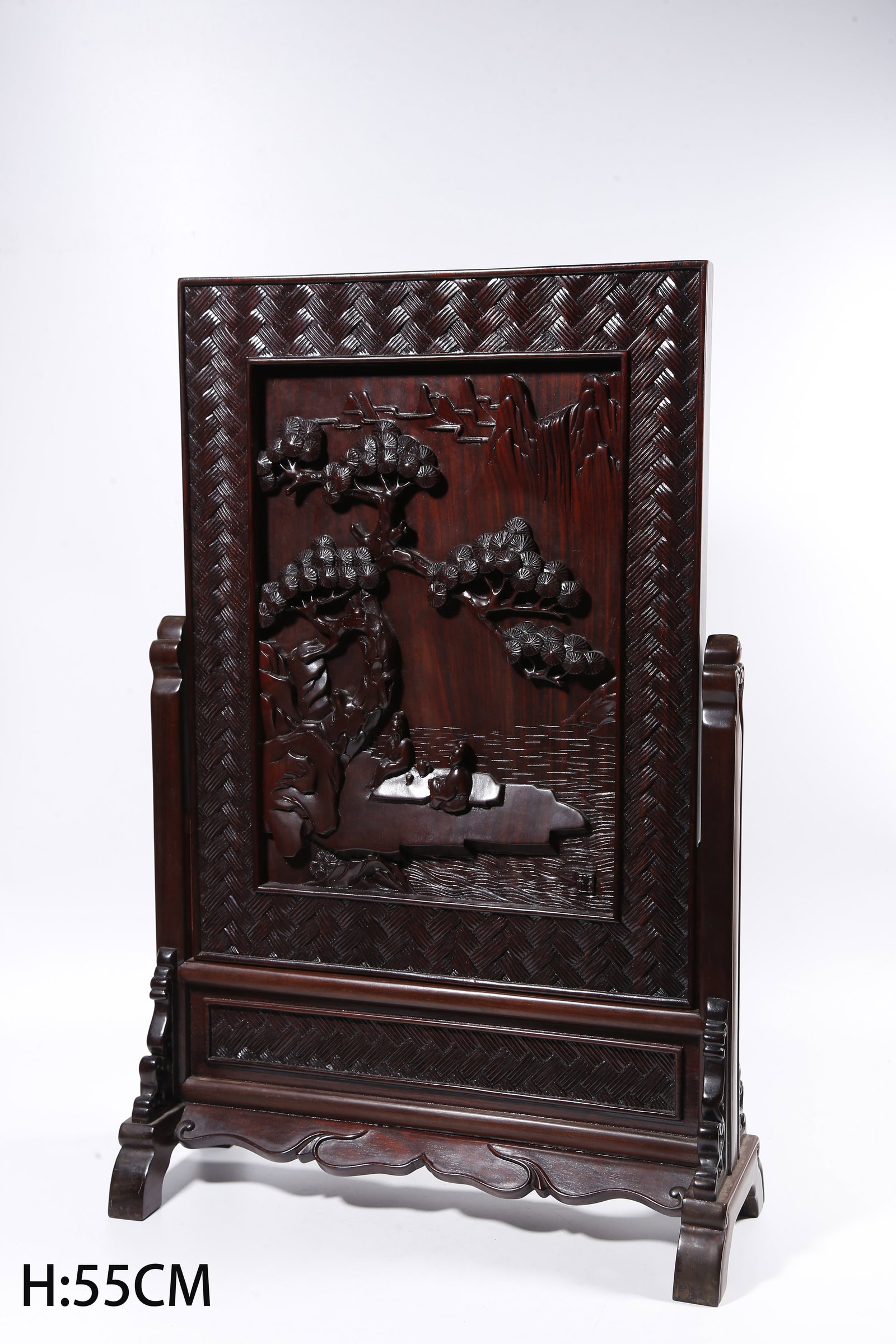 A RED SANDALWOOD CARVED SCREEN WITH FIGURE AND STORY PATTERN: Red Sandalwood Carved Screen with Figure and Story Pattern