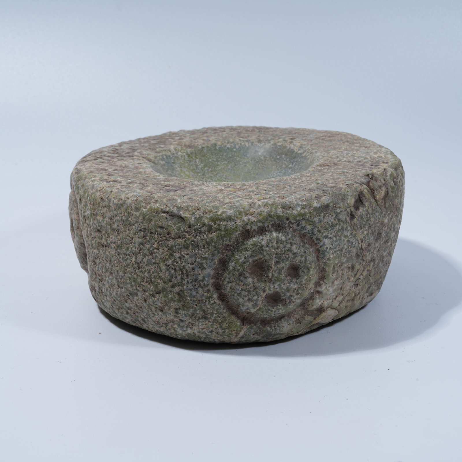 A HONGSHAN CULTURE ARCHAIC JADE POLISHING TOOL (1 of 9)