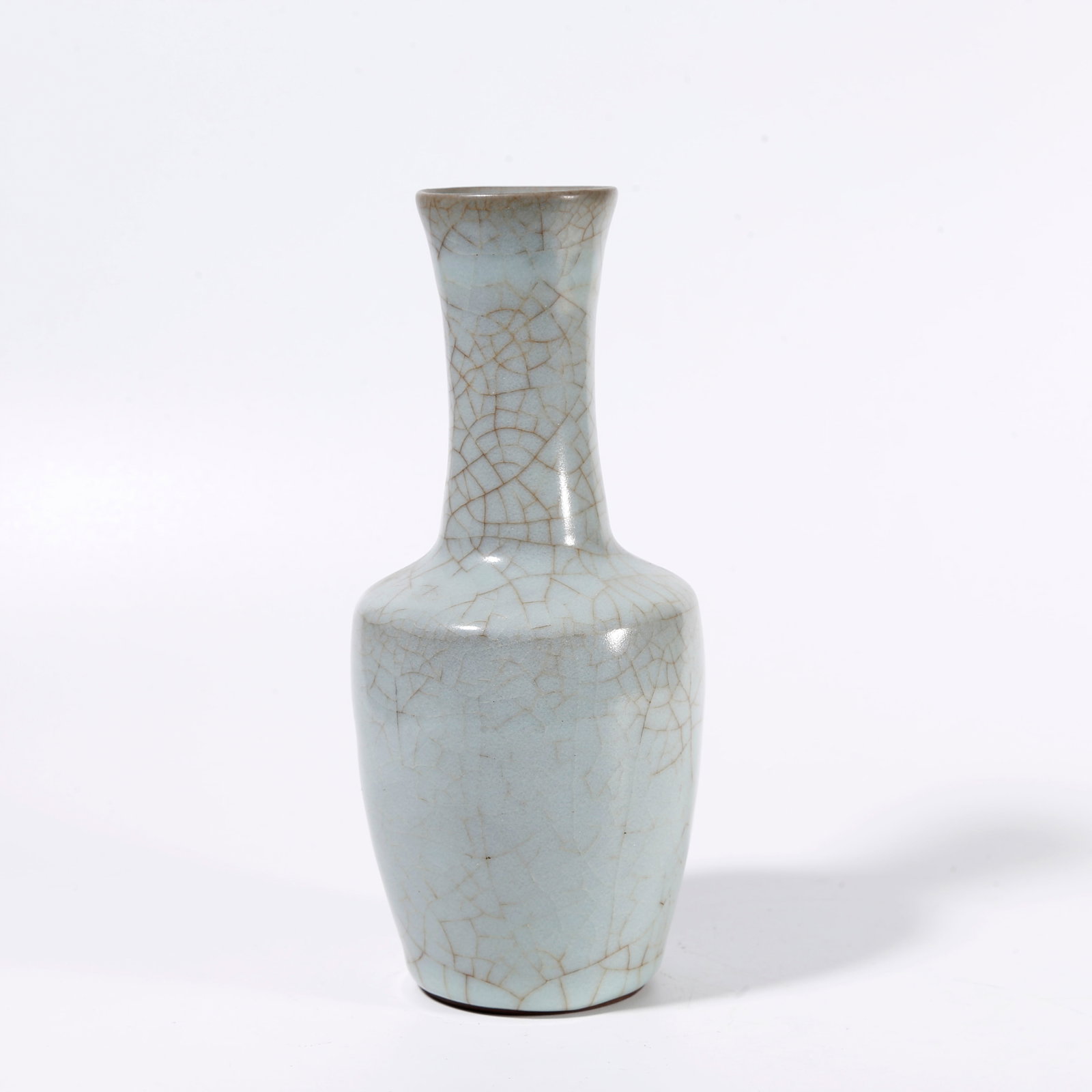 A APPRECIATION VASE FROM GUAN KILN: Appreciation Vase from Guan Kiln