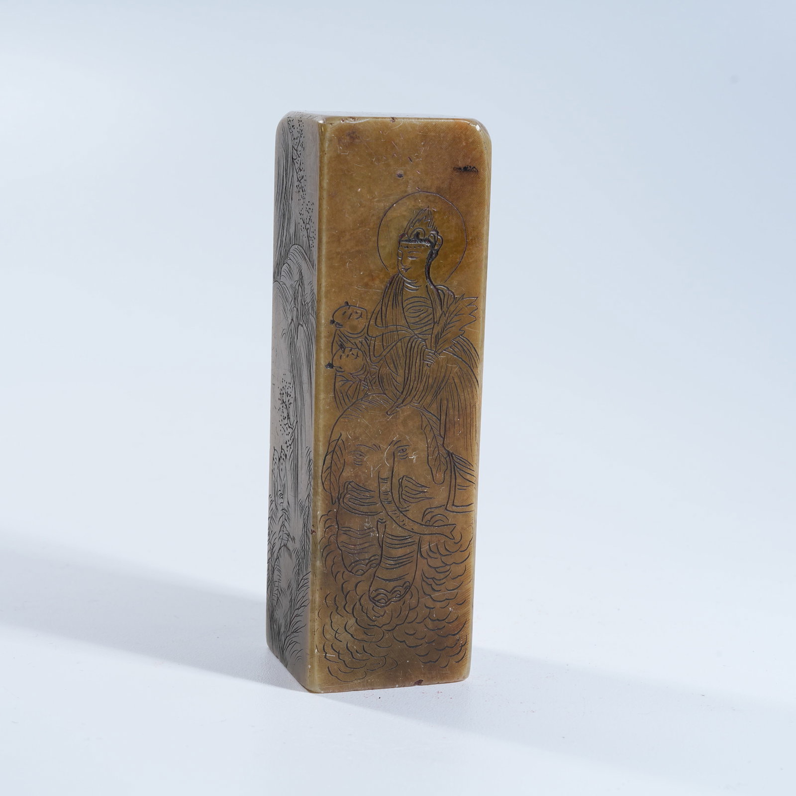 A SHOUSHAN STONE SEAL WITH GODDESS OF FERTILITY PATTERN (1 of 8)
