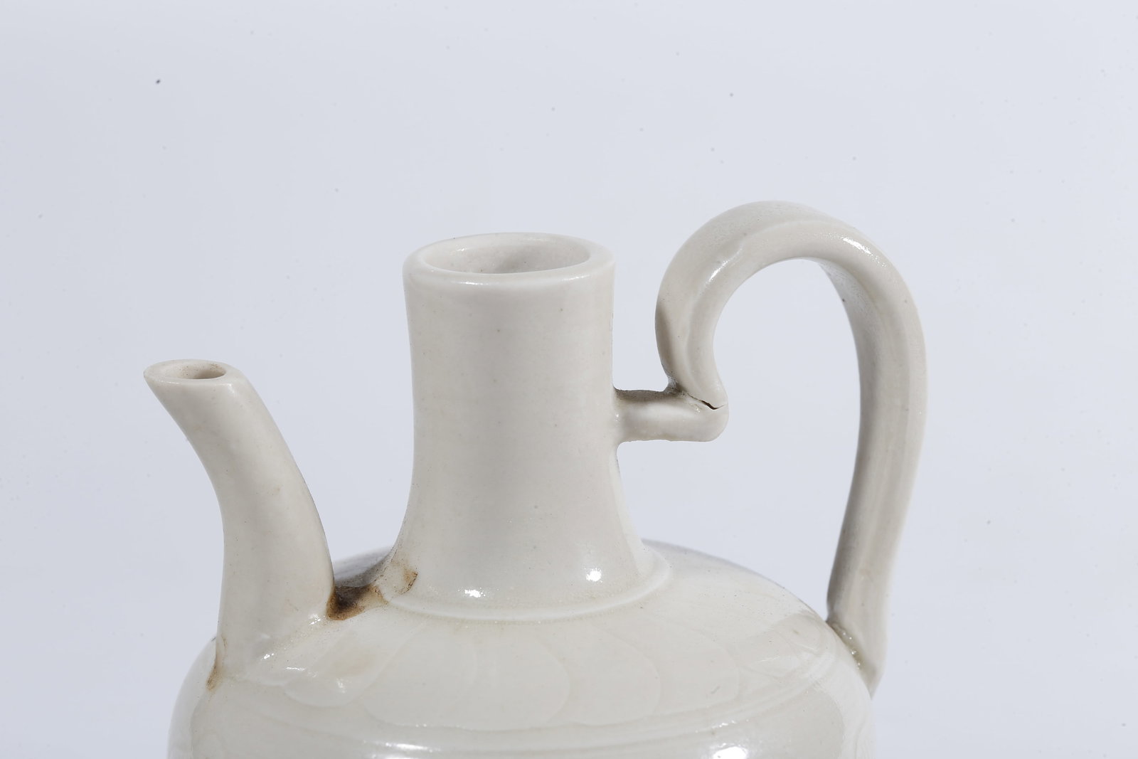 A DING WARE LOTUS-PATTERN EWER - 2