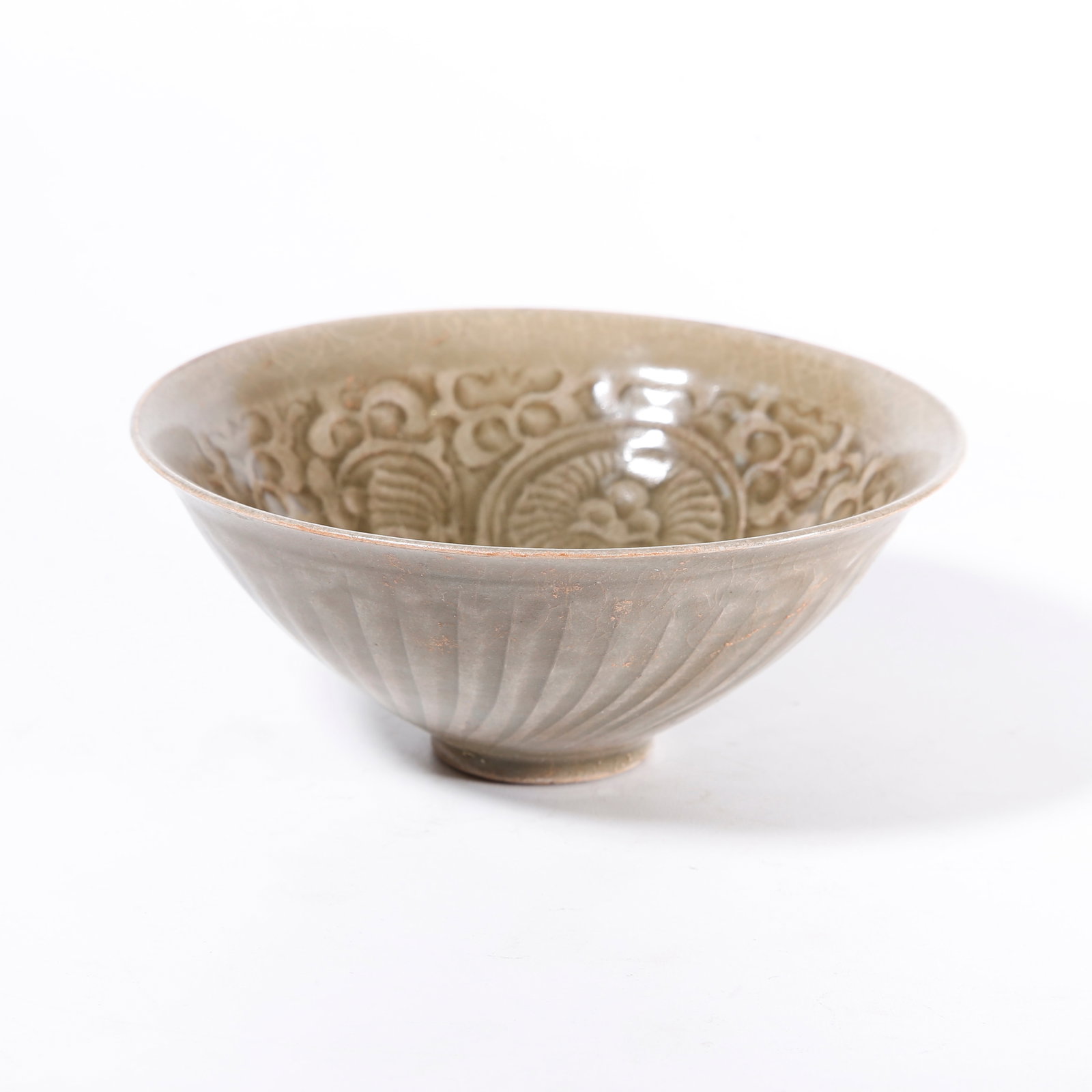 A YAOZHOU KILN BOWL WITH FLORAL PATTERN (1 of 8)