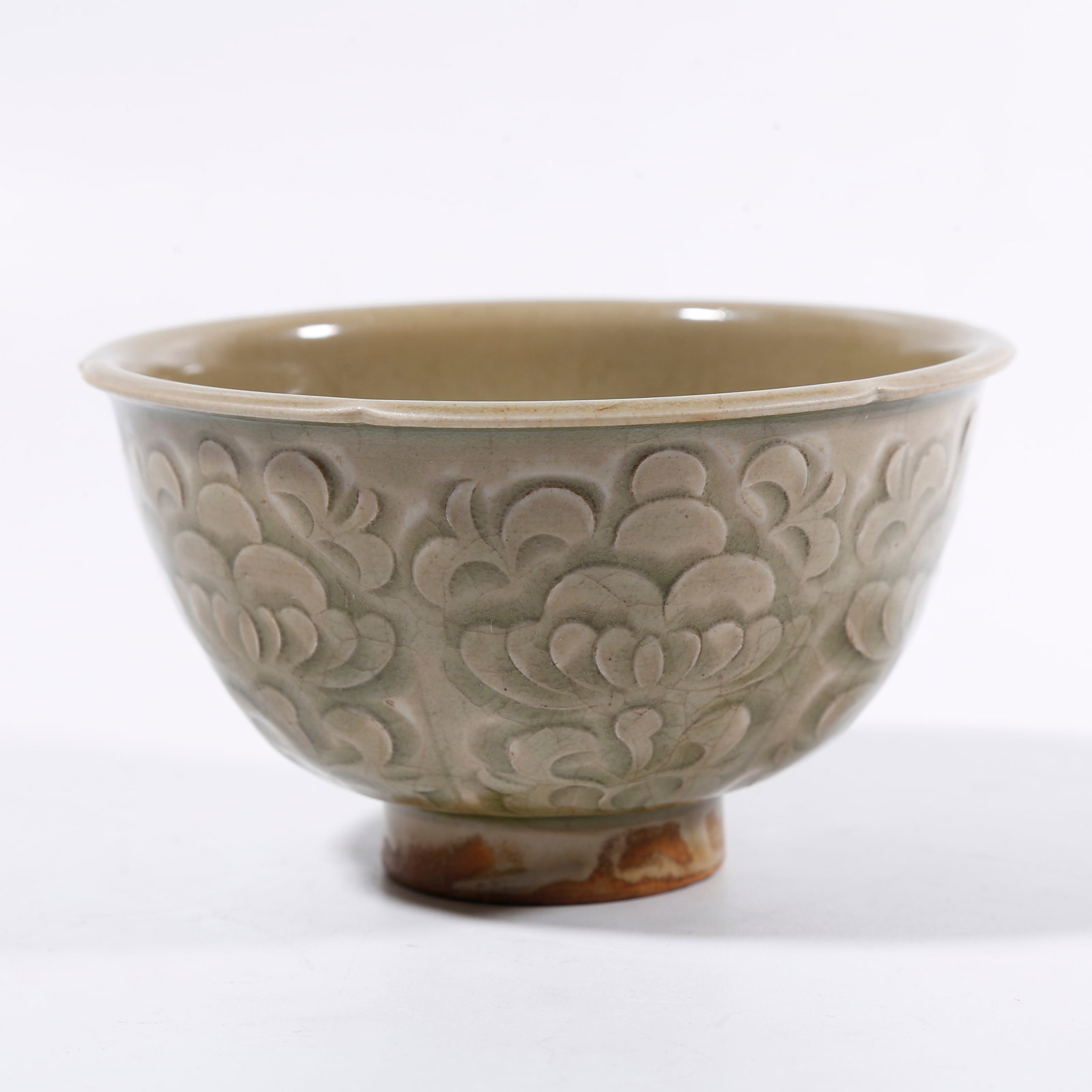A YAOZHOU KILN FLORAL-RIM BOWL WITH FLORAL PATTERN (1 of 9)