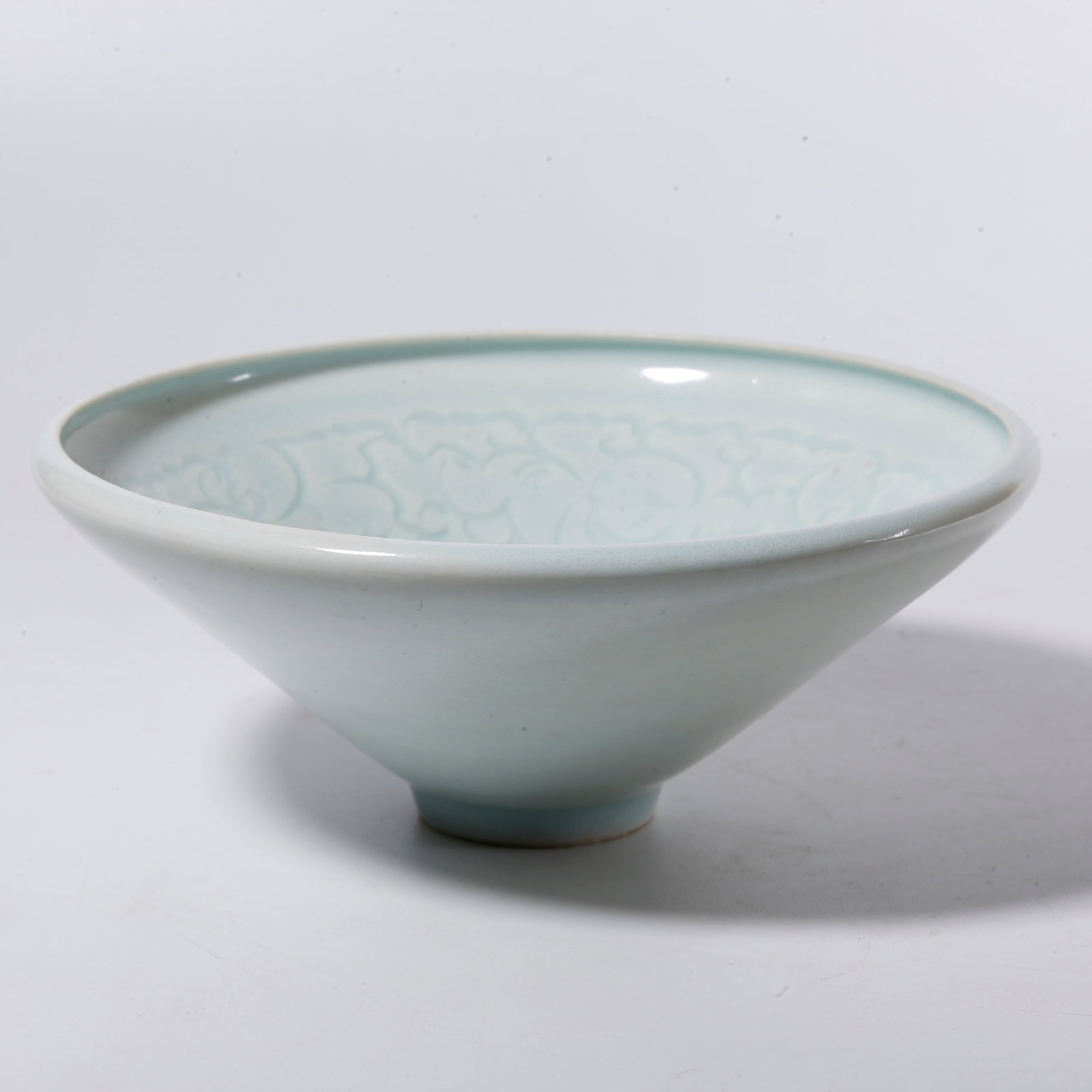 A HUTIAN KILN BOWL (1 of 9)
