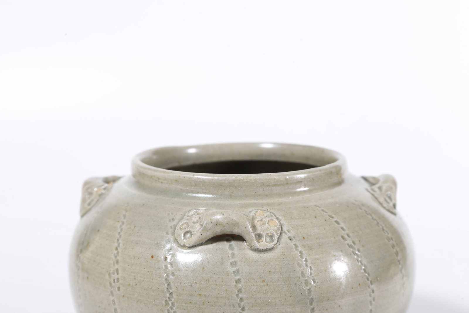A YUE WARE JAR - 5