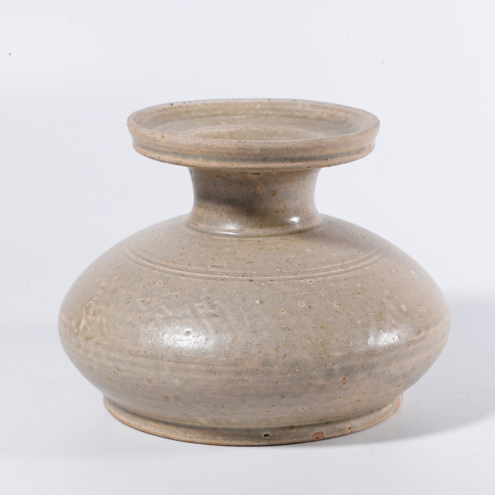 A YUE WARE APPRECIATION VASE (1 of 9)